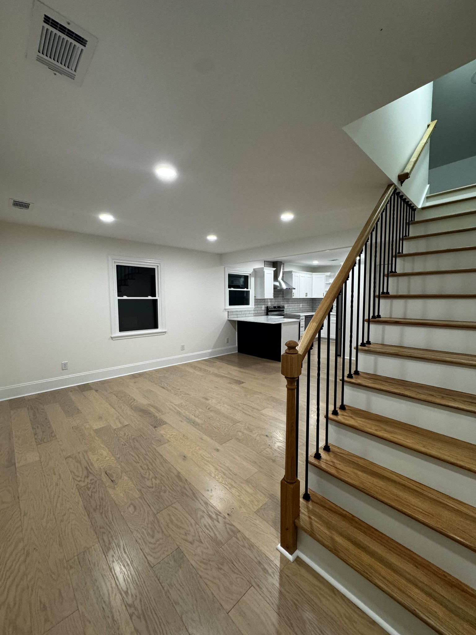 331 Oriel Ave