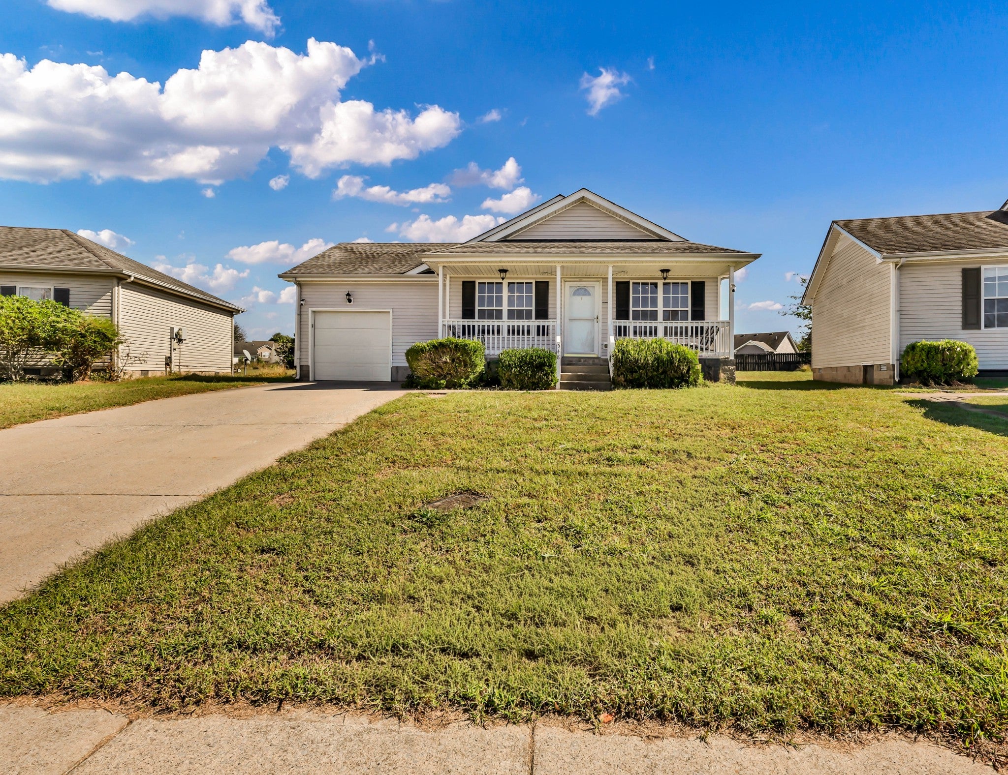 548 Oakmont Dr