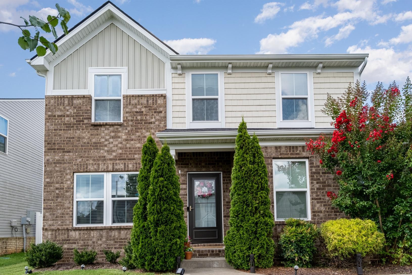 2221 Pearwick Ct