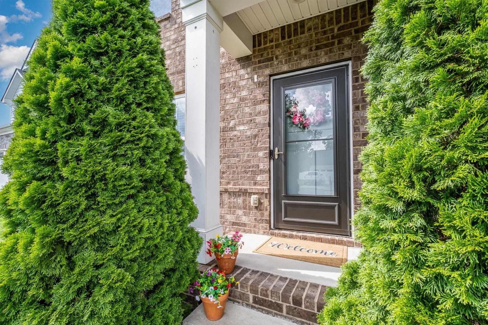2221 Pearwick Ct