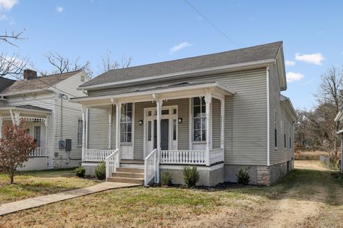 1010 S High St Columbia TN 38401