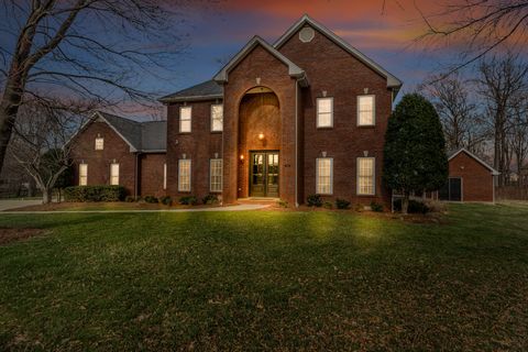 237 Dunwood Ct Clarksville TN 37043