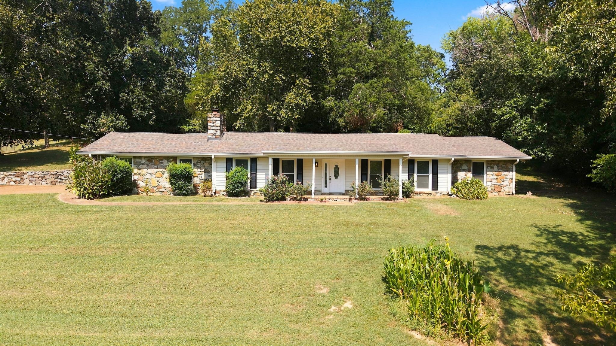 3.0-bed rental at 5159 Saundersville Rd
