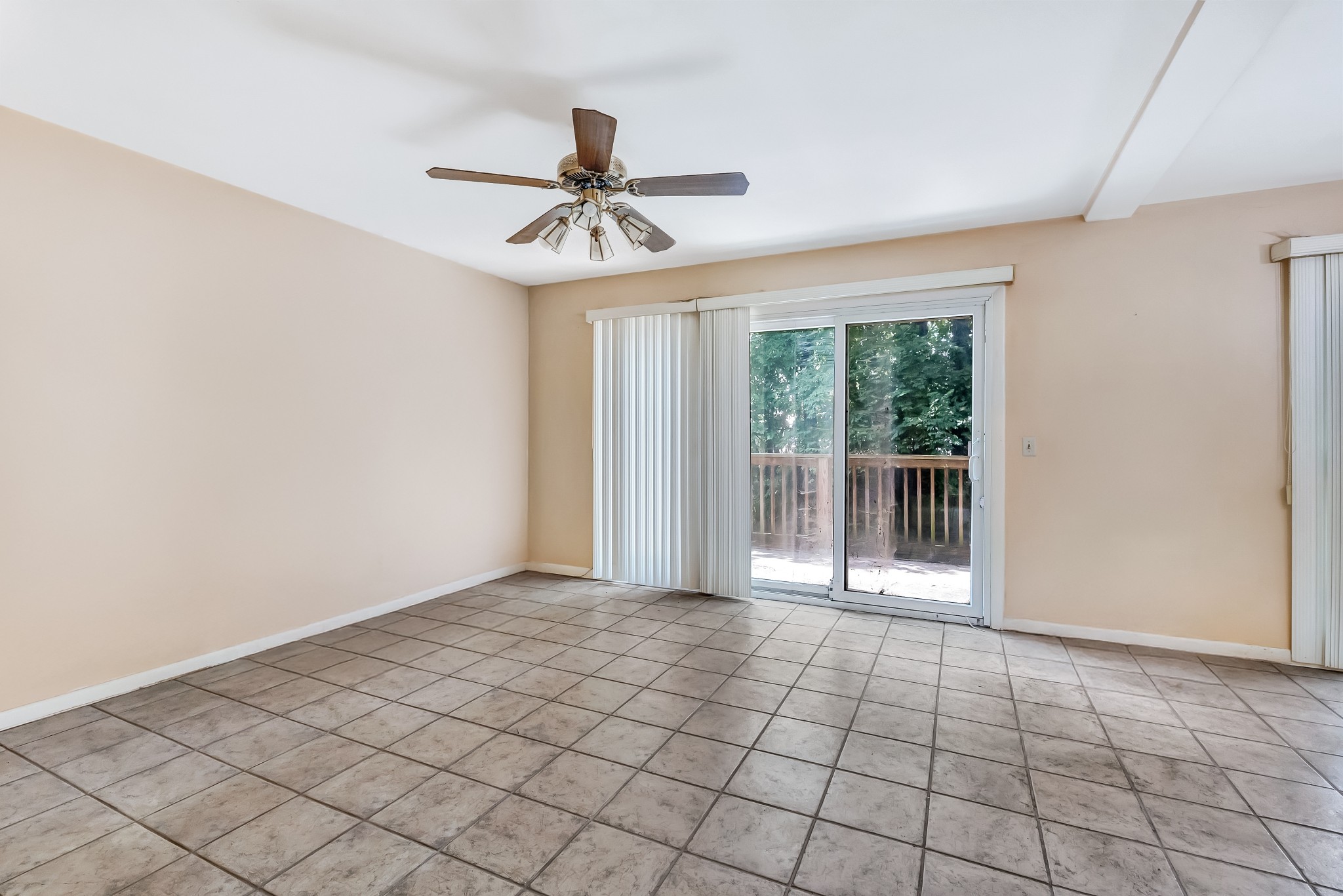 2116 Hobbs Rd L7, L8