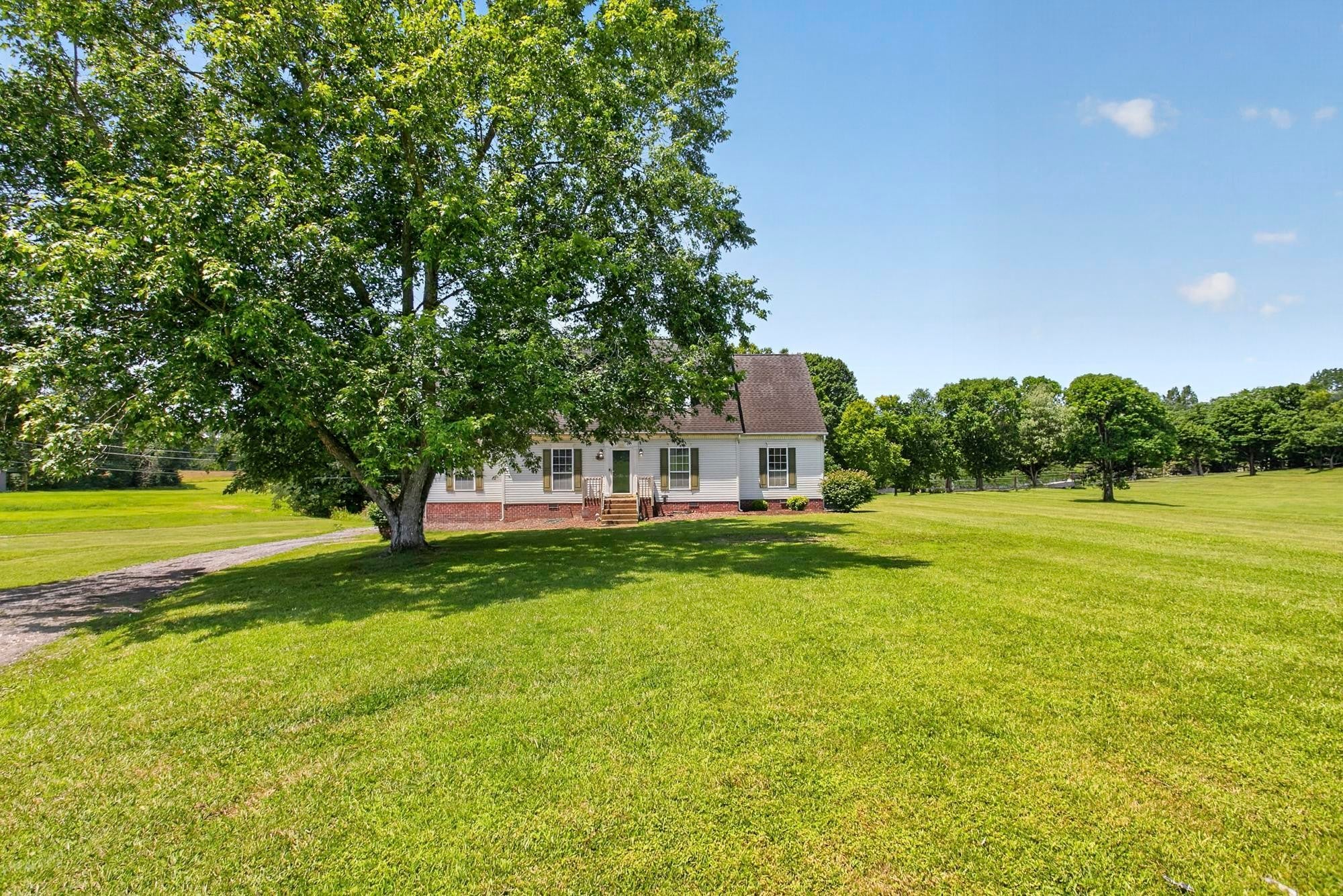 2558 S Mount Pleasant Rd - Photo 4