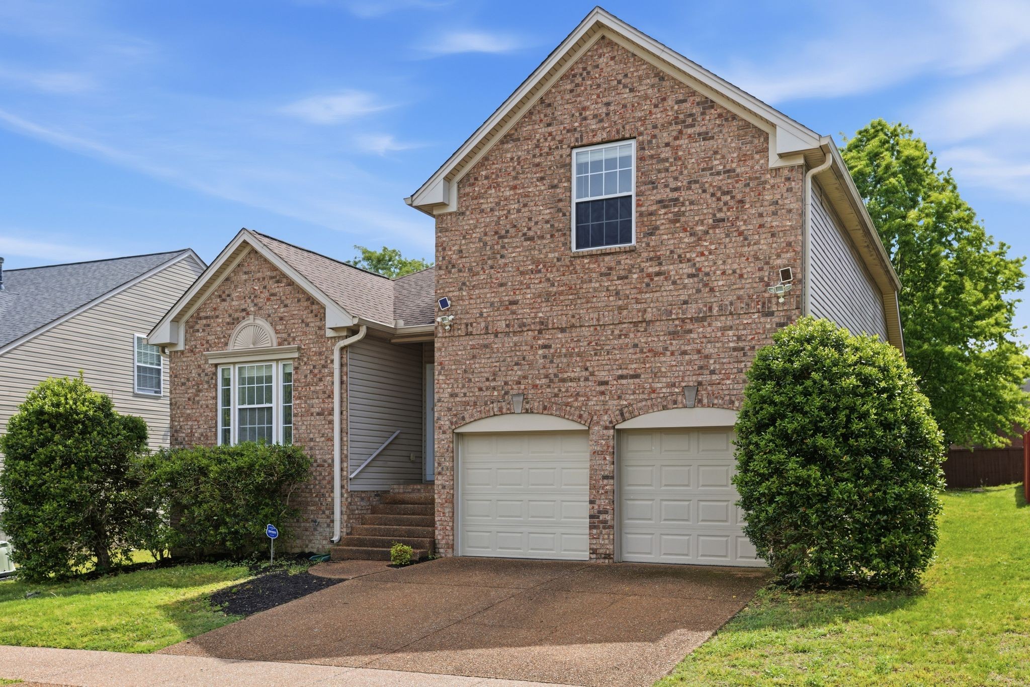 1264 W Running Brook Rd