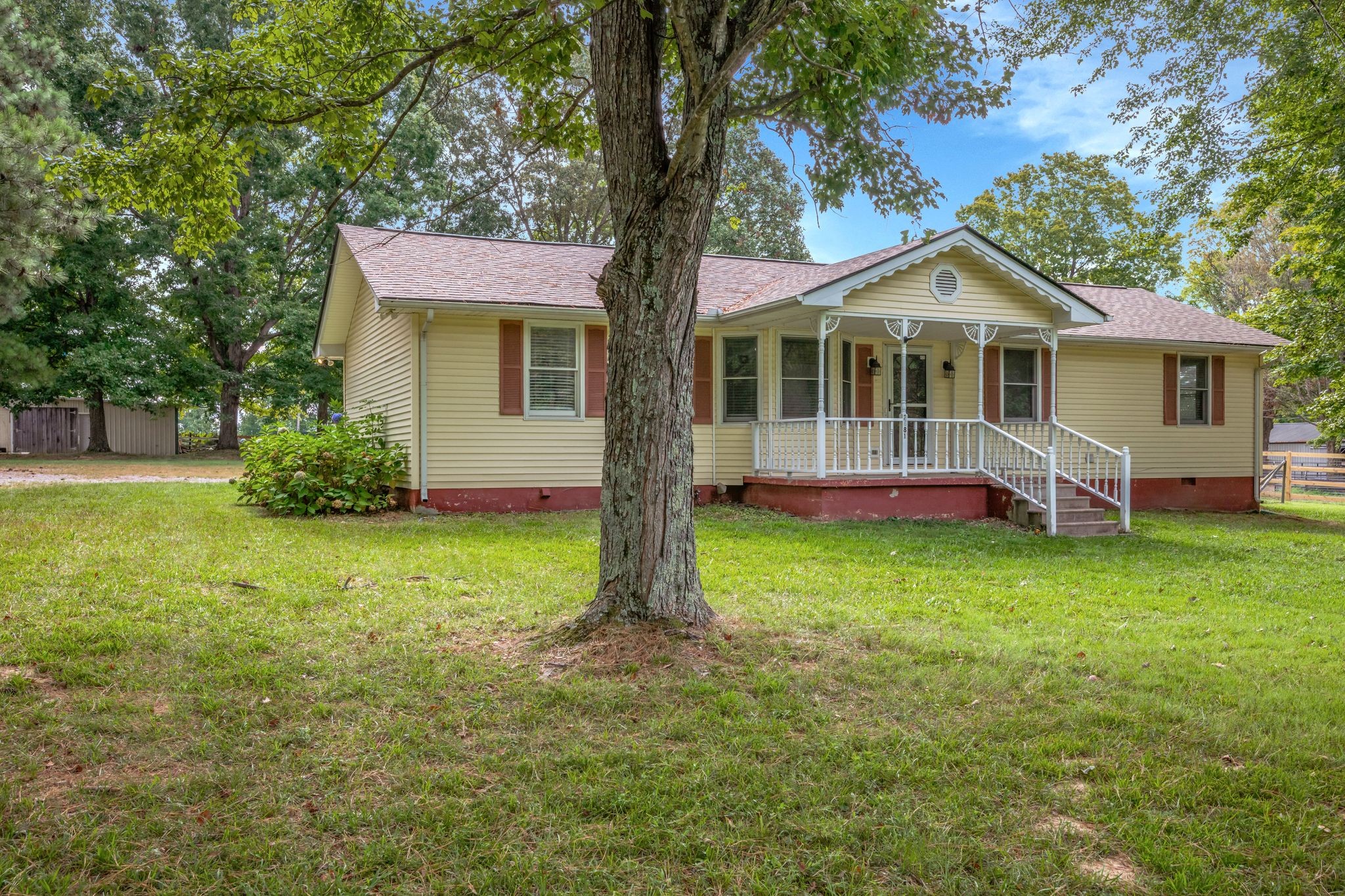 2681 W County Farm Rd