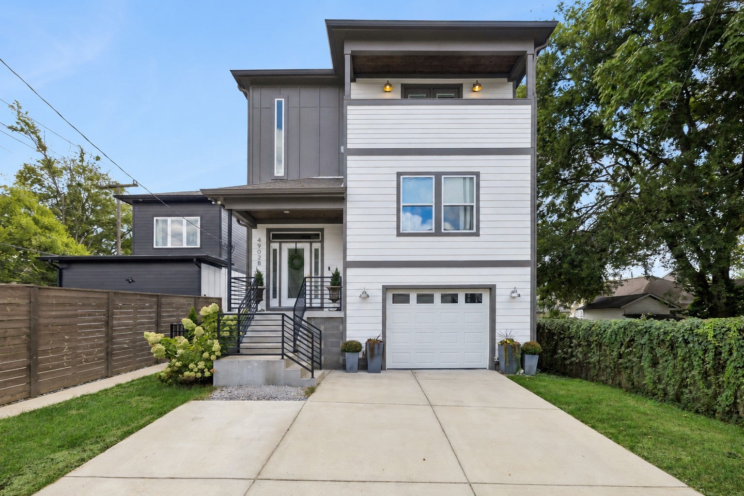 4-bed listing at 4902b Illinois Ave, Nashville