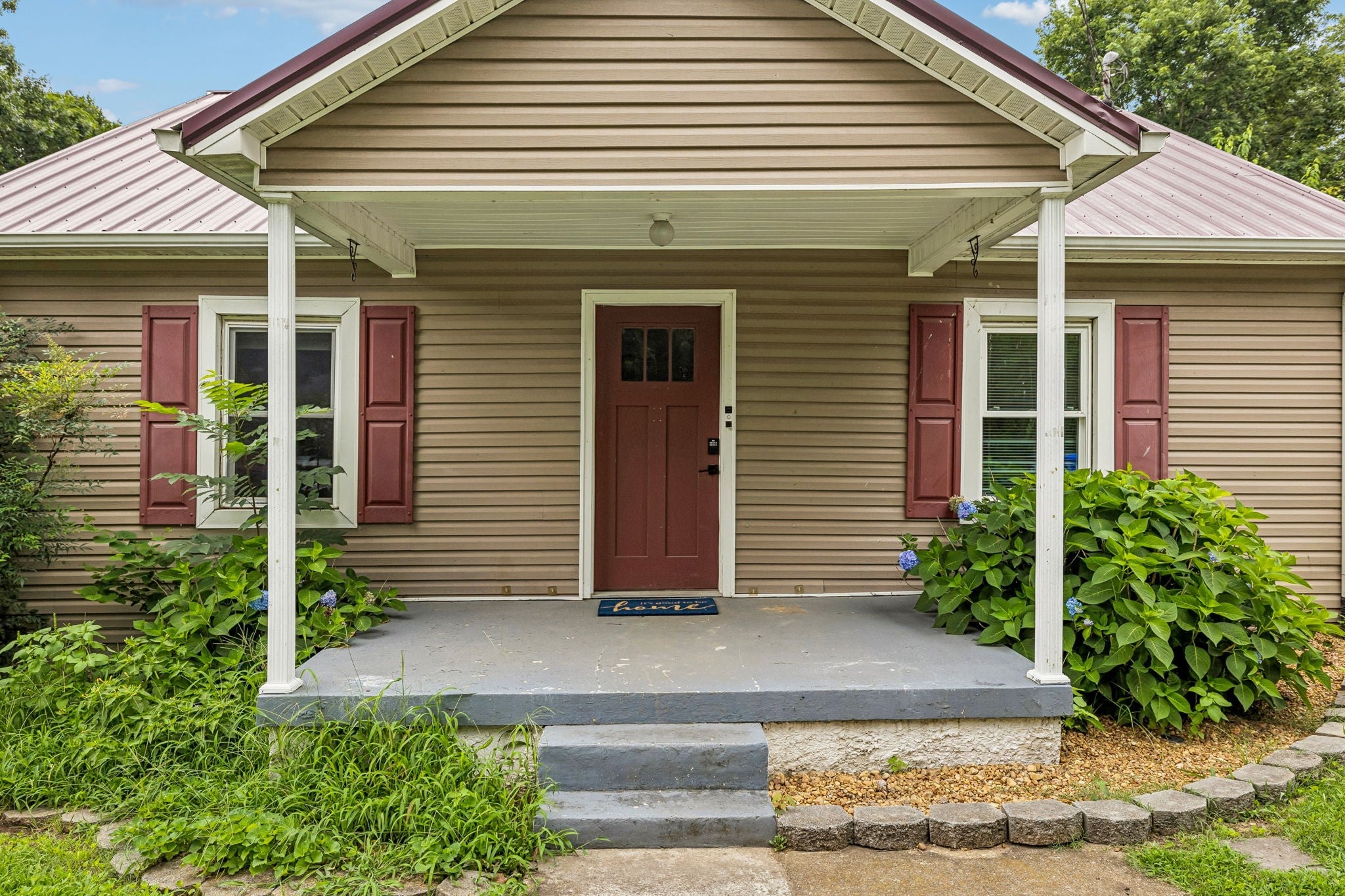 305 Eugene Rd