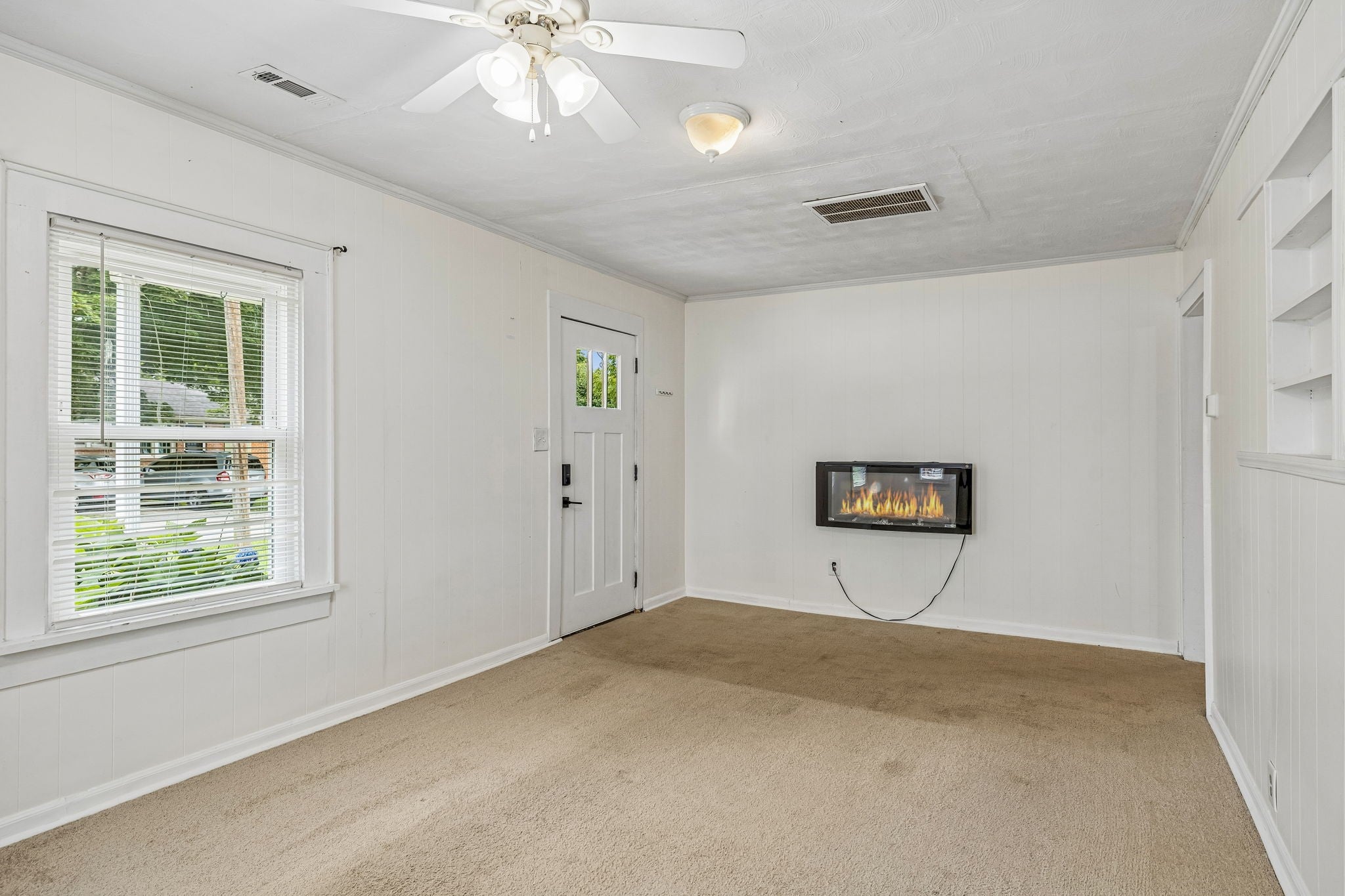 305 Eugene Rd