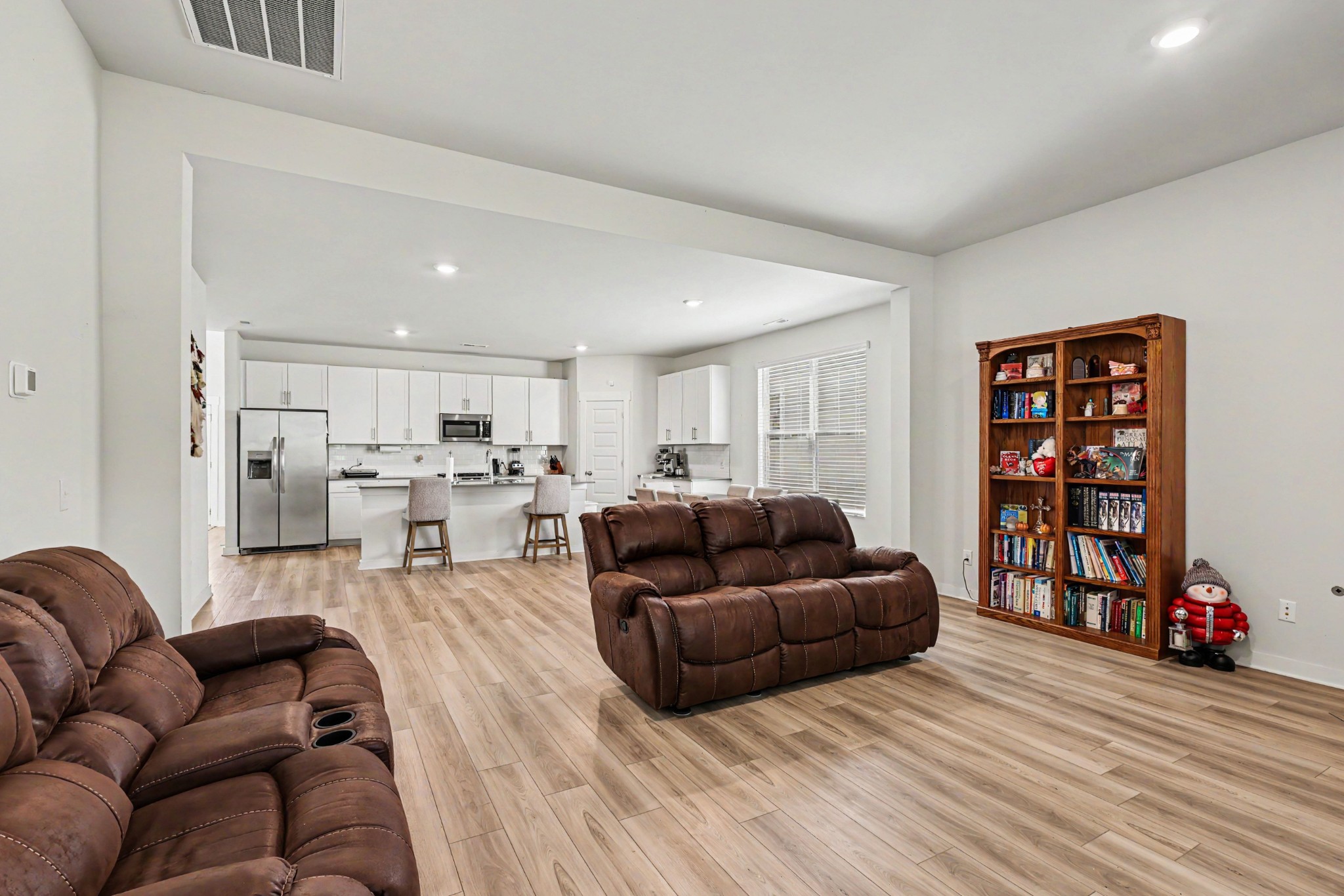 2439 Williams Ridge Dr