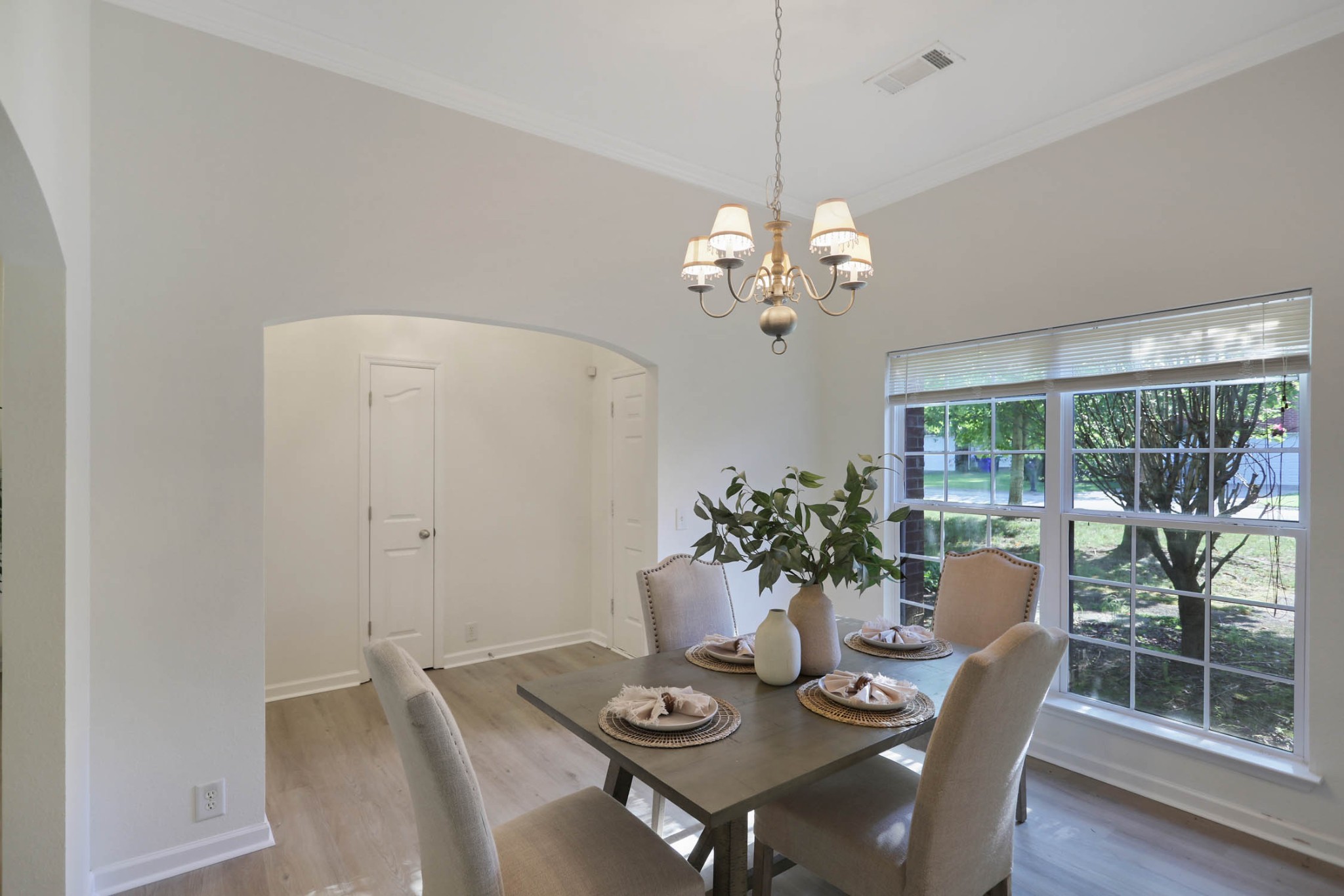221 Foster Dr