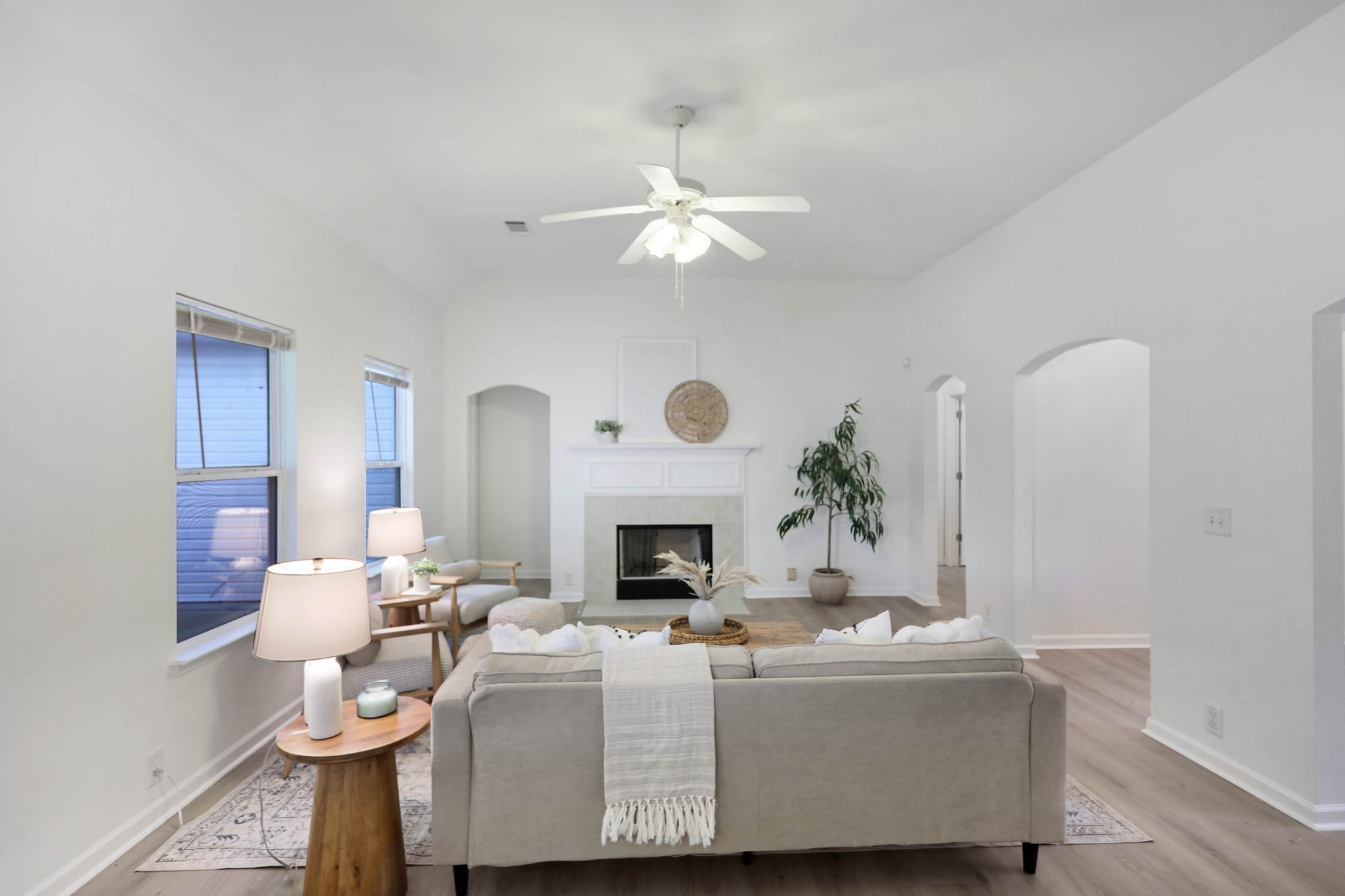 221 Foster Dr