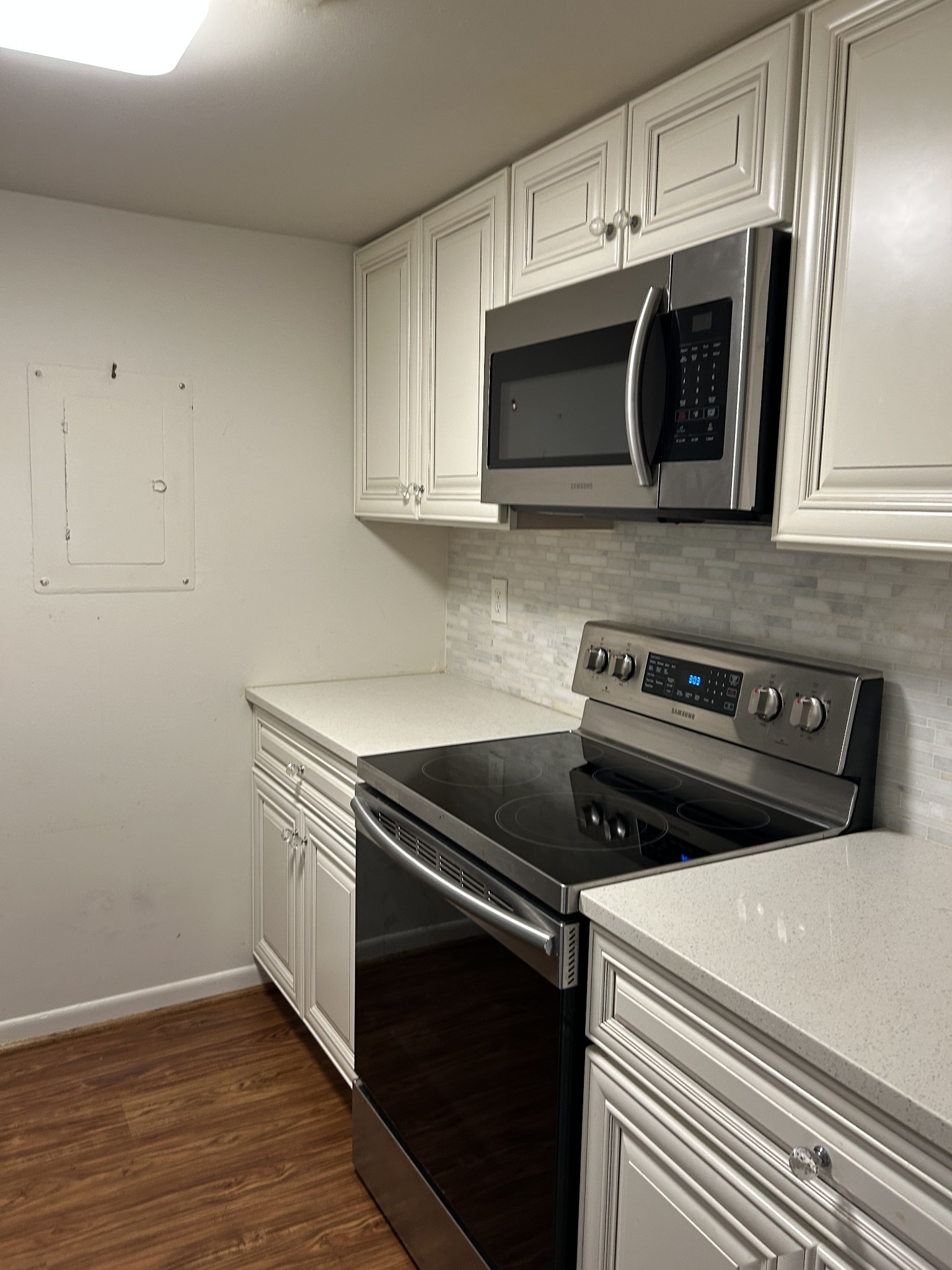 604 Granville Rd 604