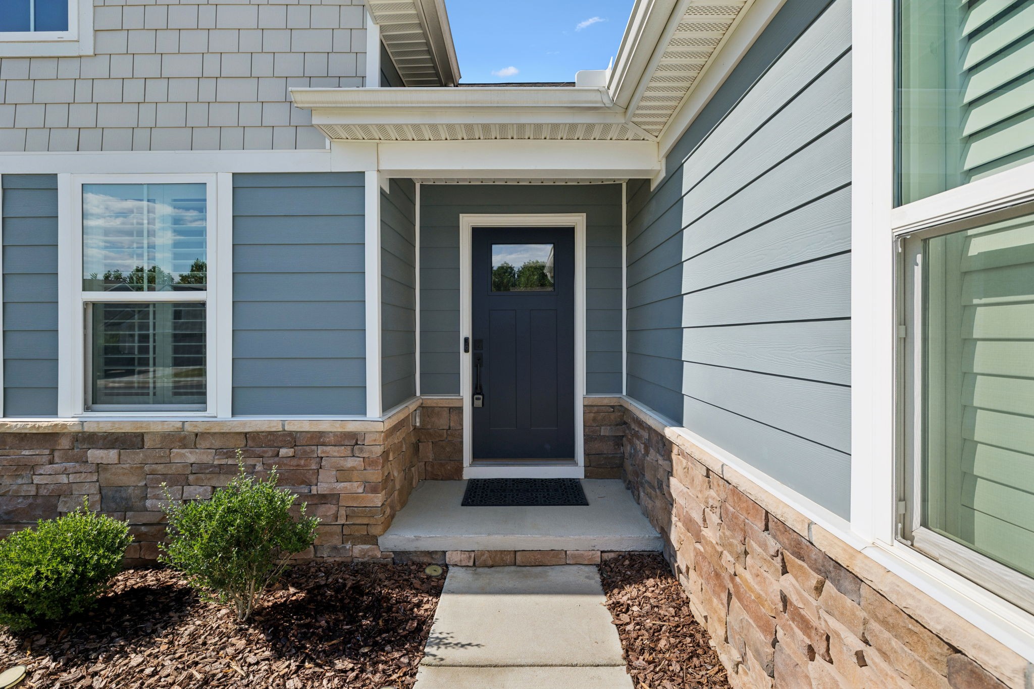381 Streamview Dr