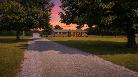 Photo of 43 Boning Rd, Fayetteville, TN 37334 (MLS # 3224703)
