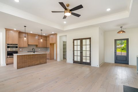 50 Lauderdale Lane Hartsville TN 37074