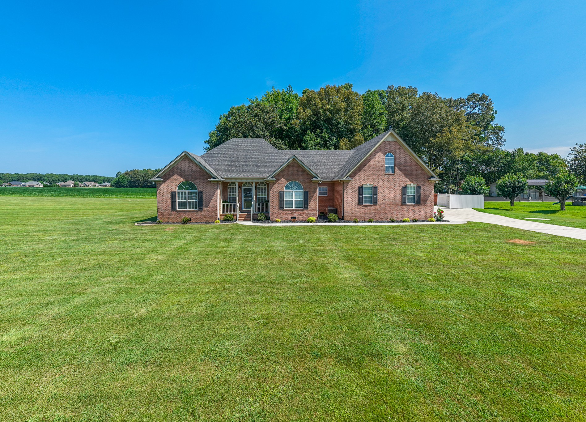 80 Little Oak Dr