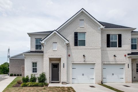 204 Douglas Bend Rd 804 Gallatin TN 37066