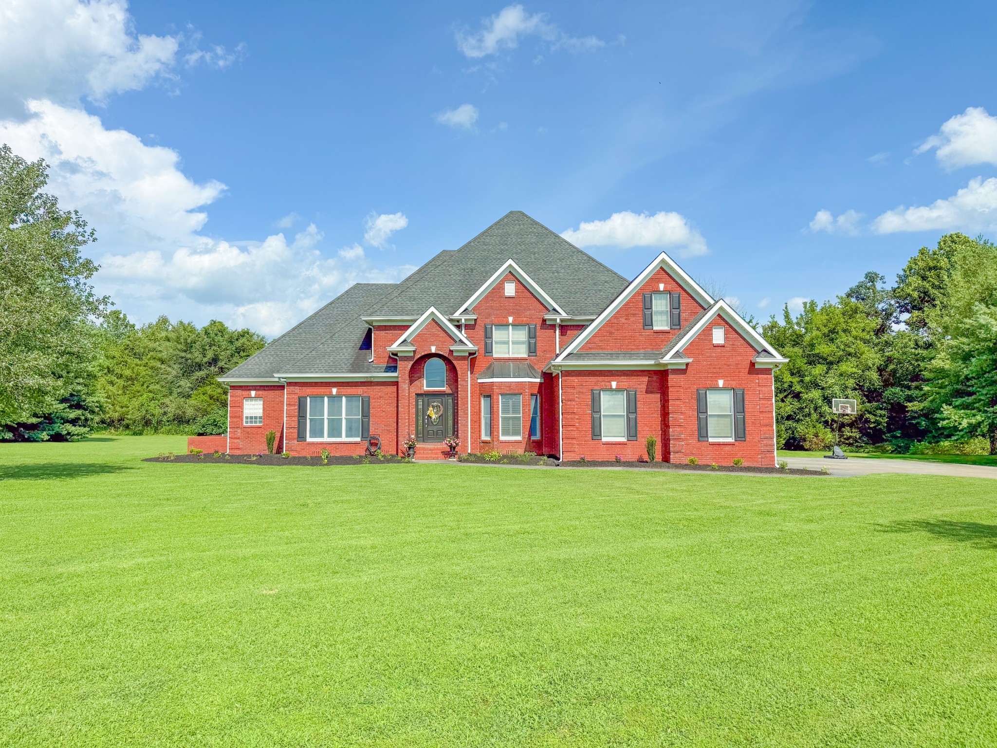 275 N Crescentview Rd