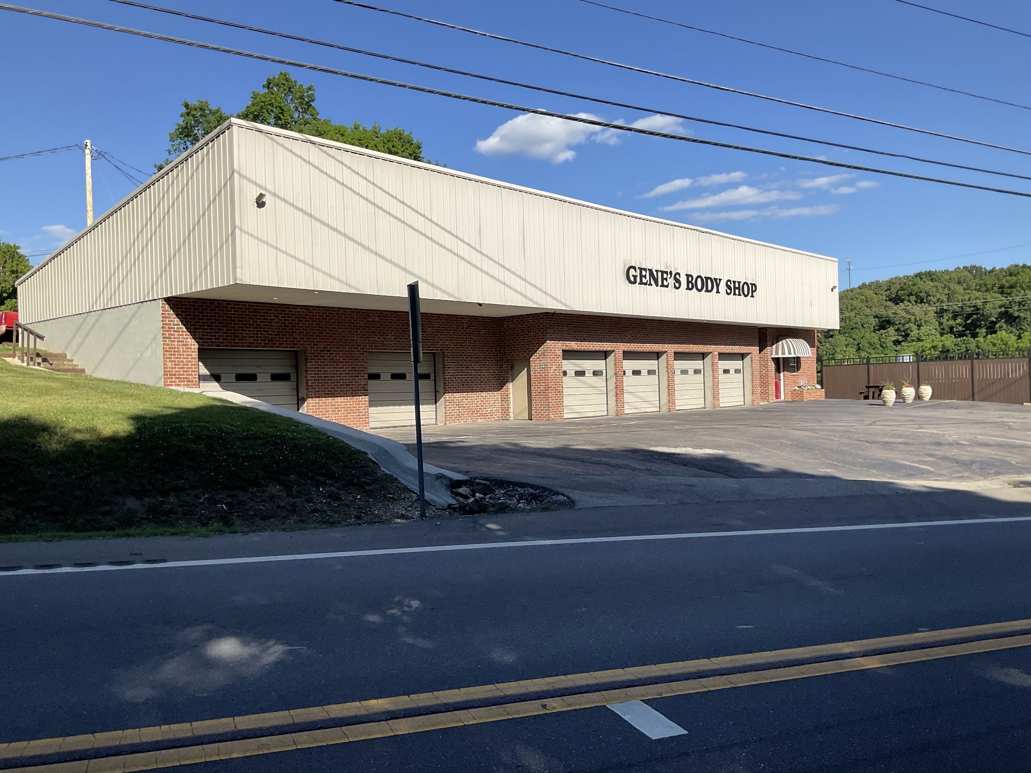 3604 Highway 48 N