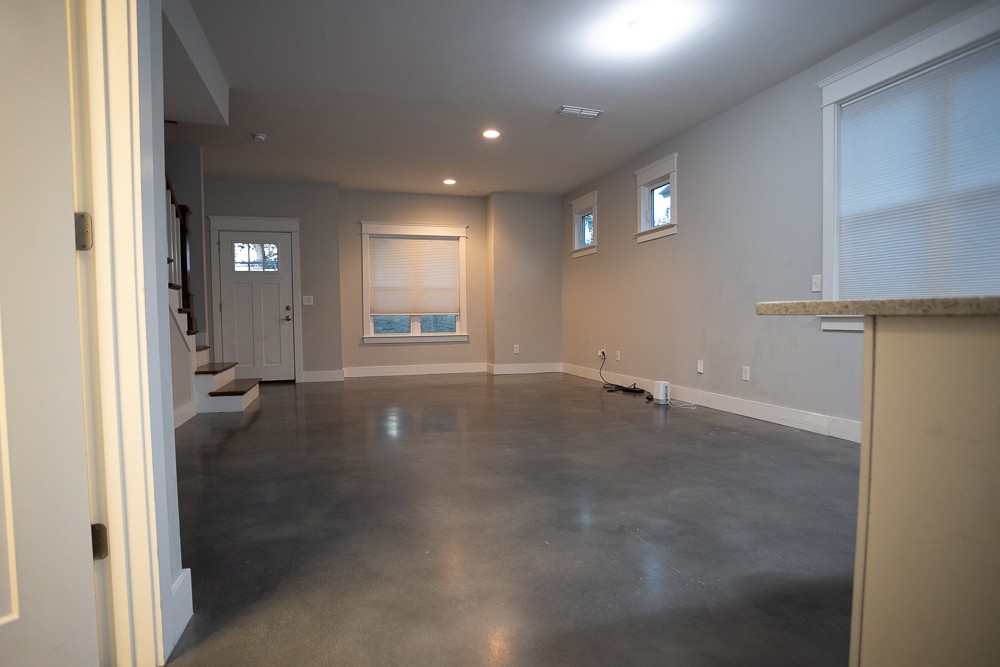 2135A 14th Ave N