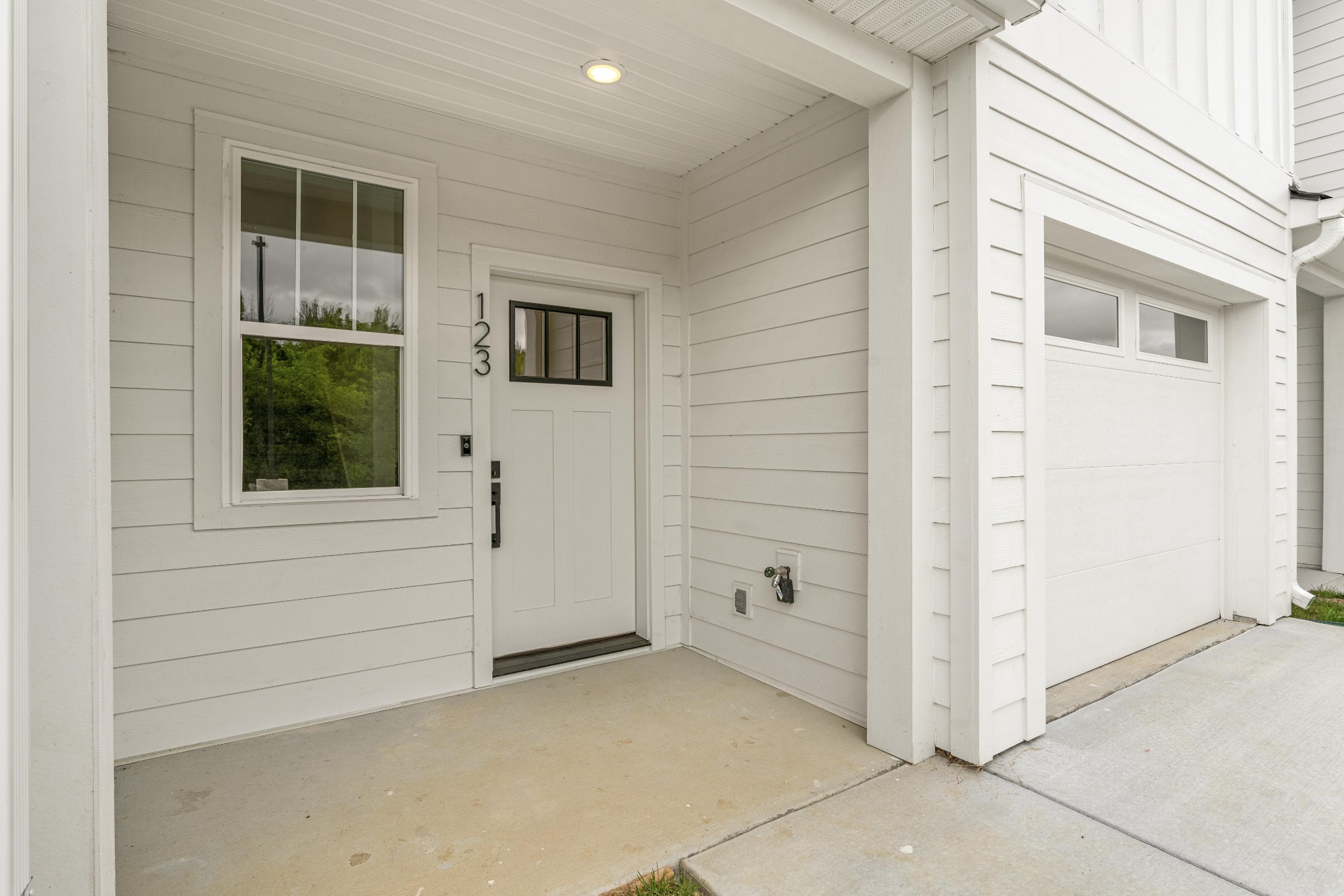 172 High Park Cir 172