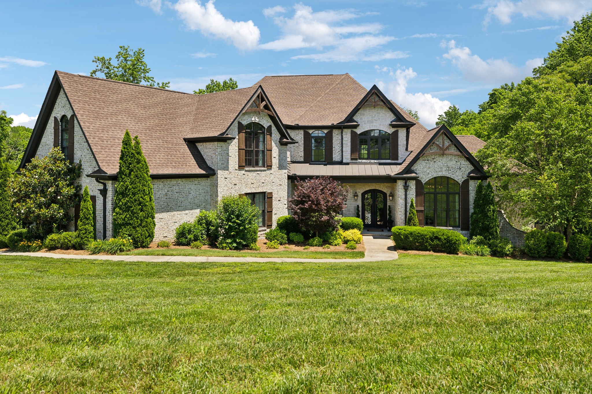 1234 Saddle Springs Dr