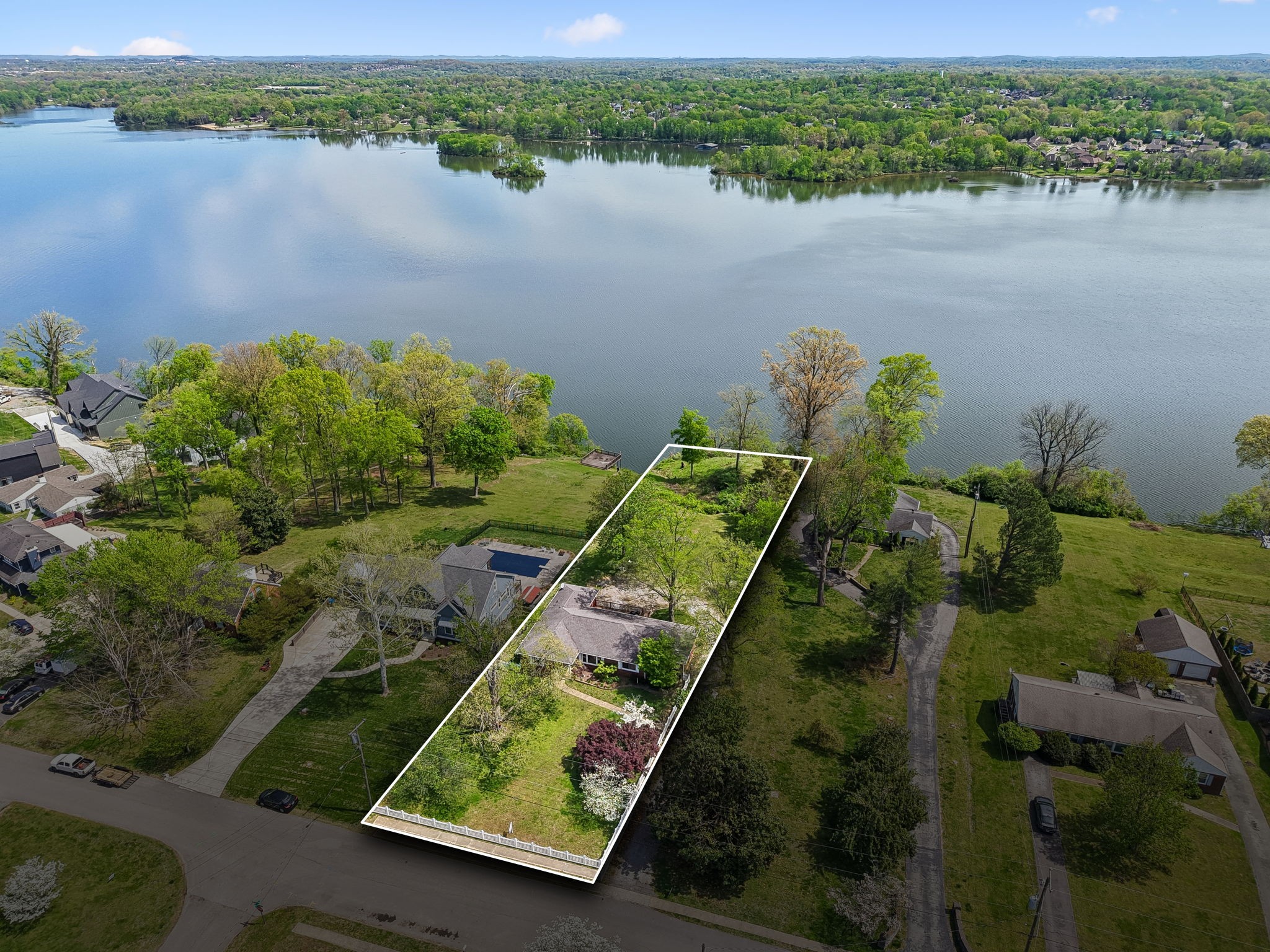 Old Hickory, Tennessee, 37138, United States, 4 Bedrooms Bedrooms, ,2 BathroomsBathrooms,Residential,Active,2008731