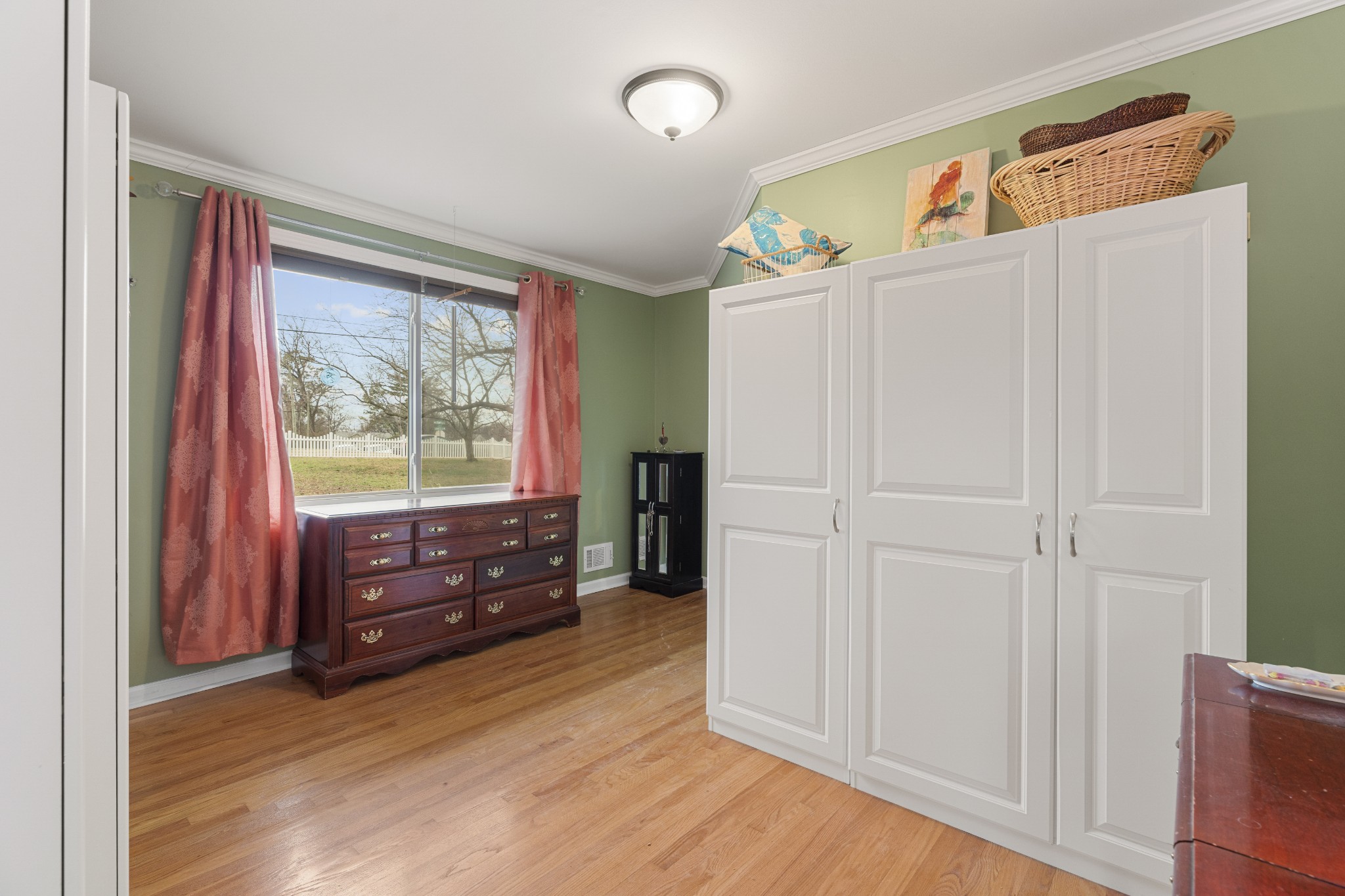 Old Hickory, Tennessee, 37138, United States, 4 Bedrooms Bedrooms, ,2 BathroomsBathrooms,Residential,Active,2008731