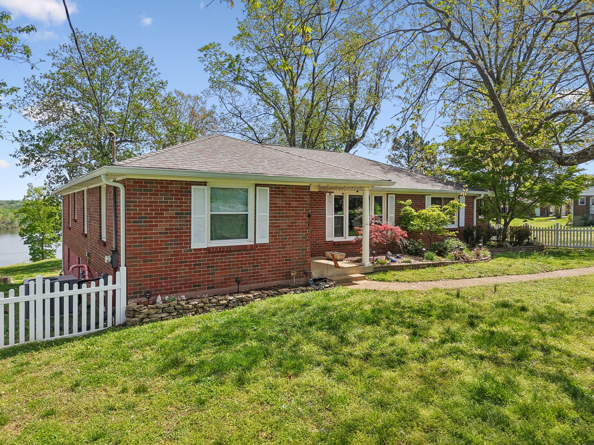 Old Hickory, Tennessee, 37138, United States, 4 Bedrooms Bedrooms, ,2 BathroomsBathrooms,Residential,Active,2008731