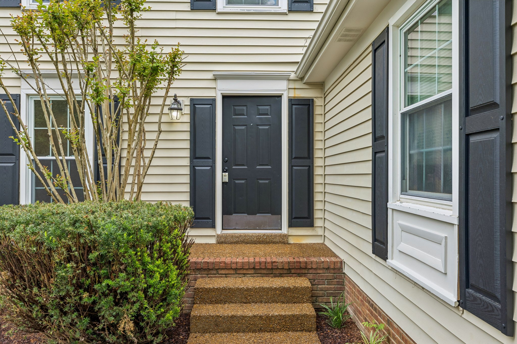 5509 Fairhaven Dr
