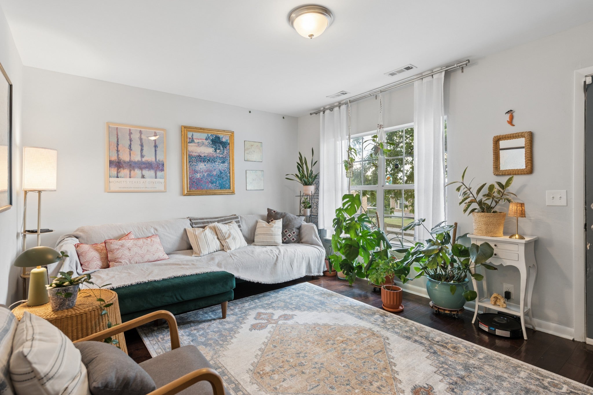 388 Kingview Dr