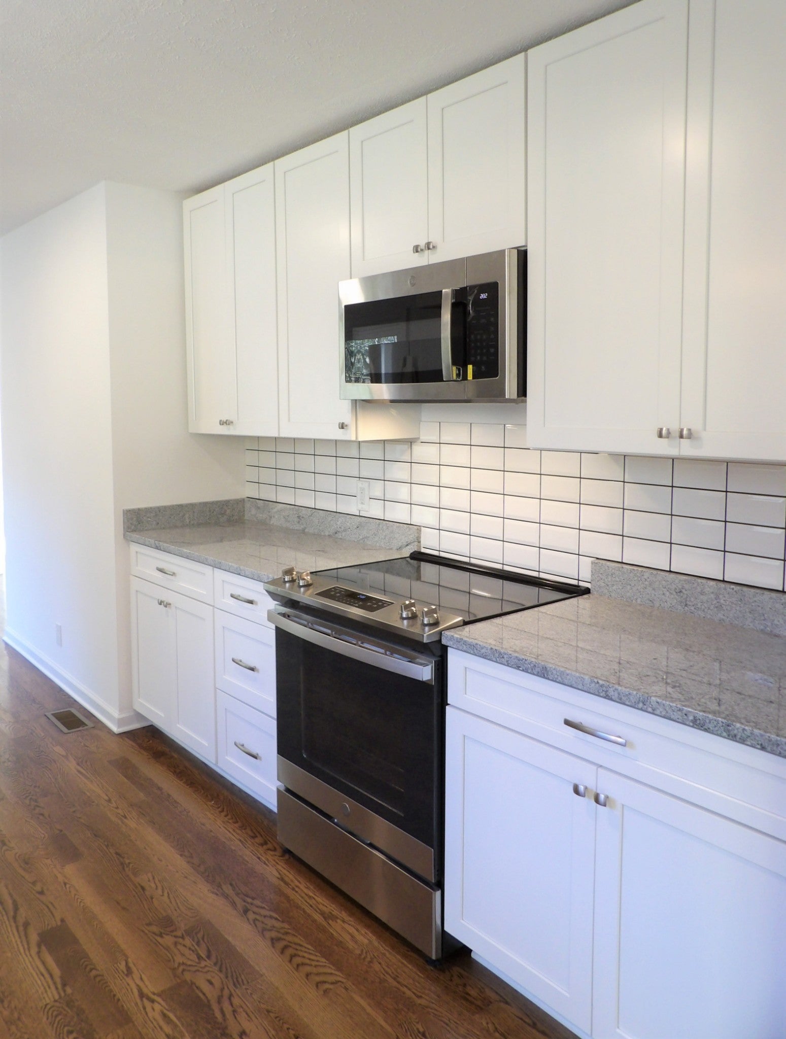 8369 Merrymount Dr