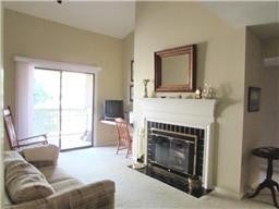 258 Hillsboro Pl, Nashville TN 37215 2-bed condo, photo 5 of 16