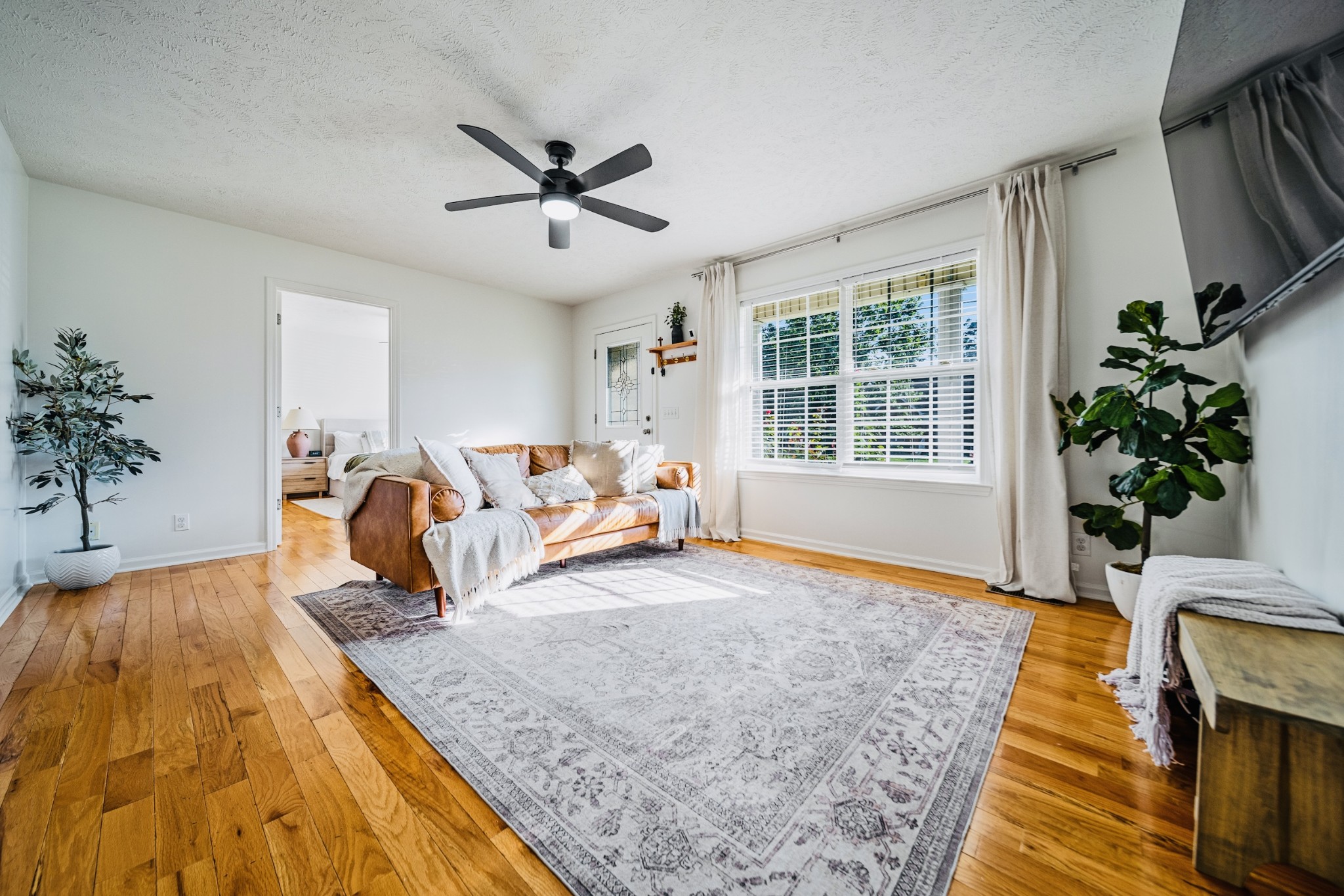 335 Oak Hollow Rd