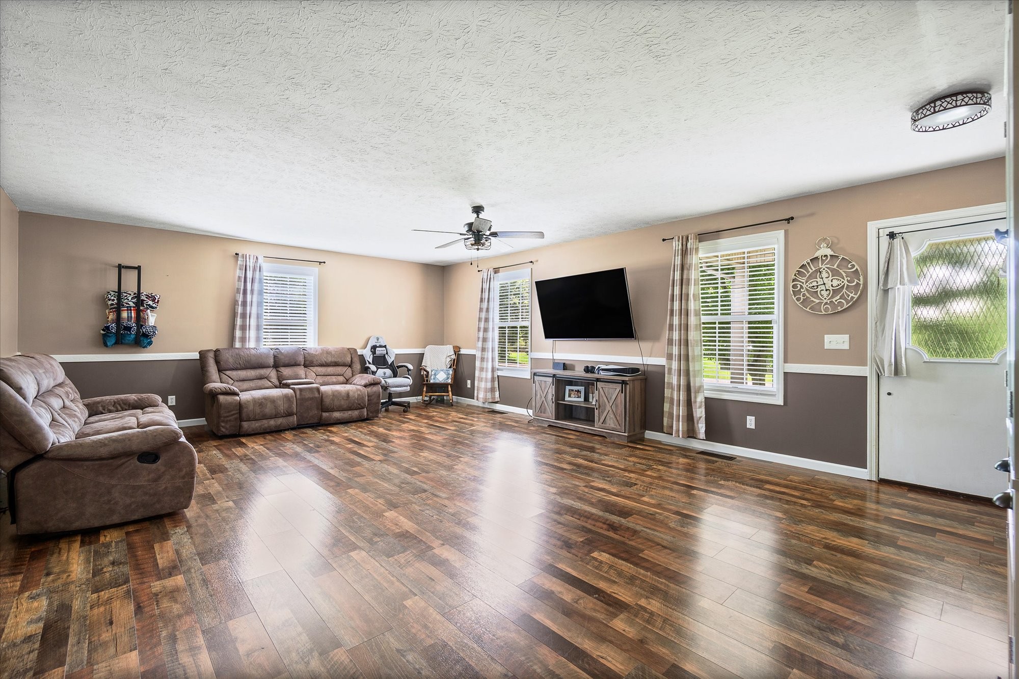 2425 Canada Flatt Rd