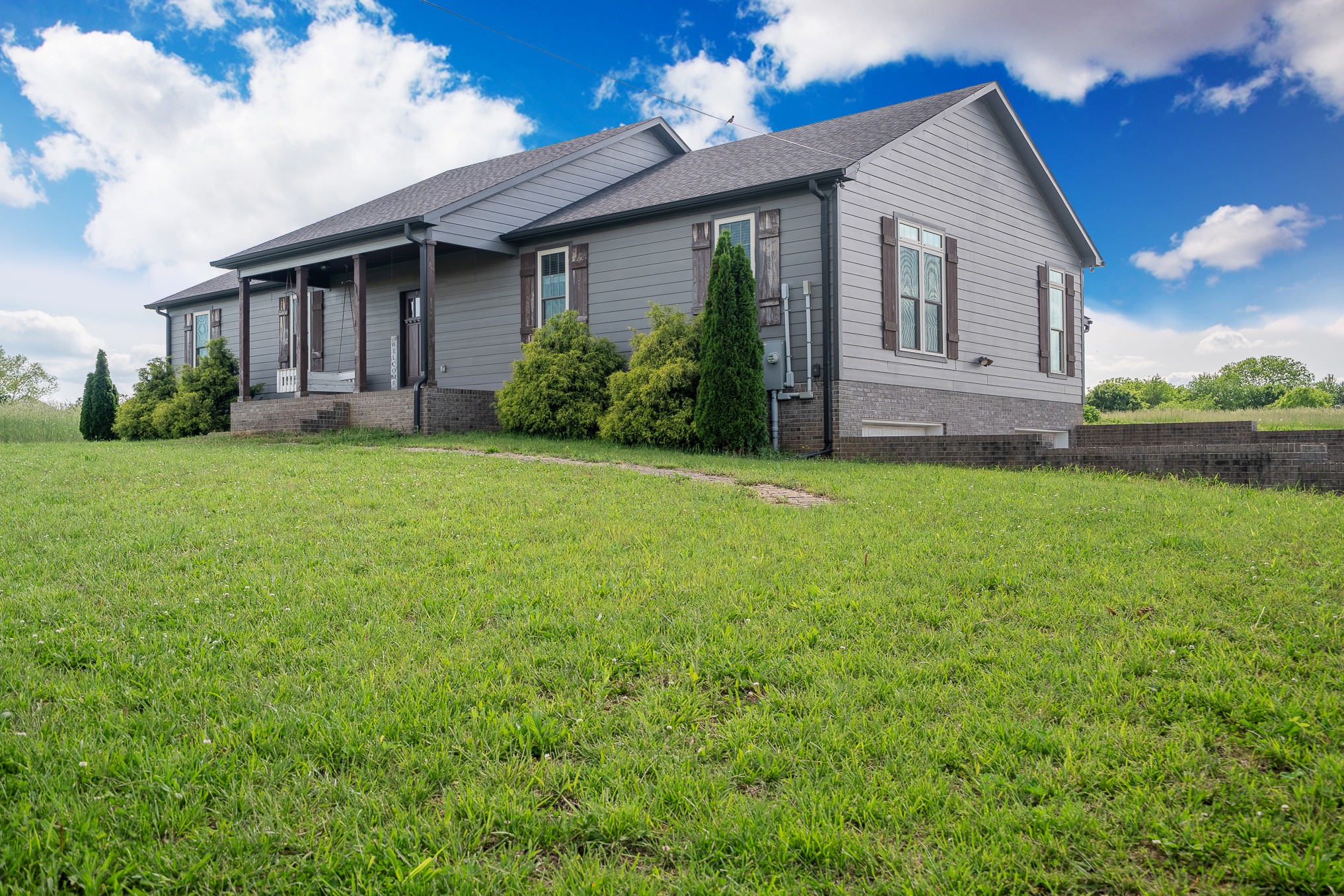 82 Staggs Rd
