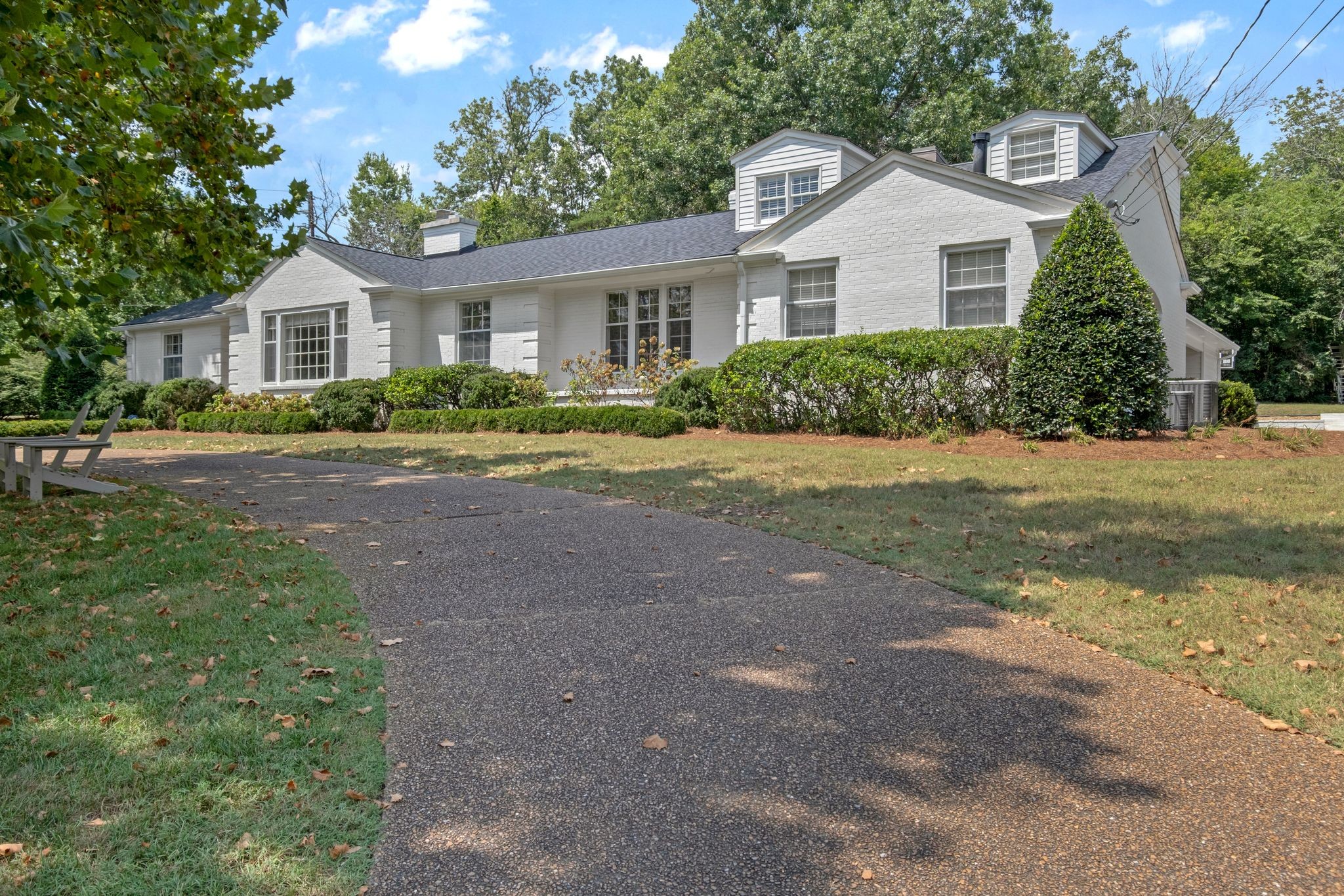 6137 Montcrest Dr