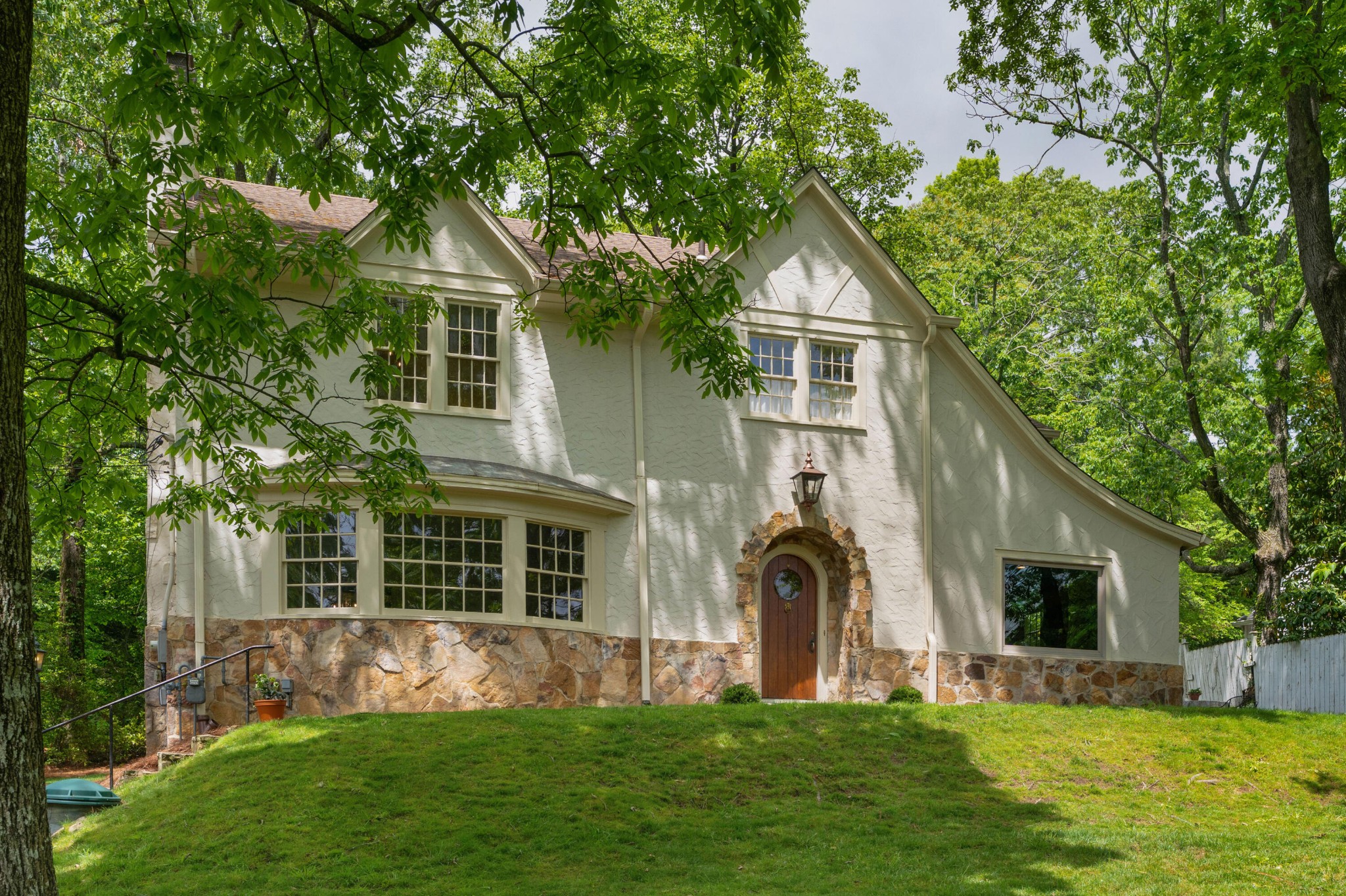 1102 Tinkerbell Lane
