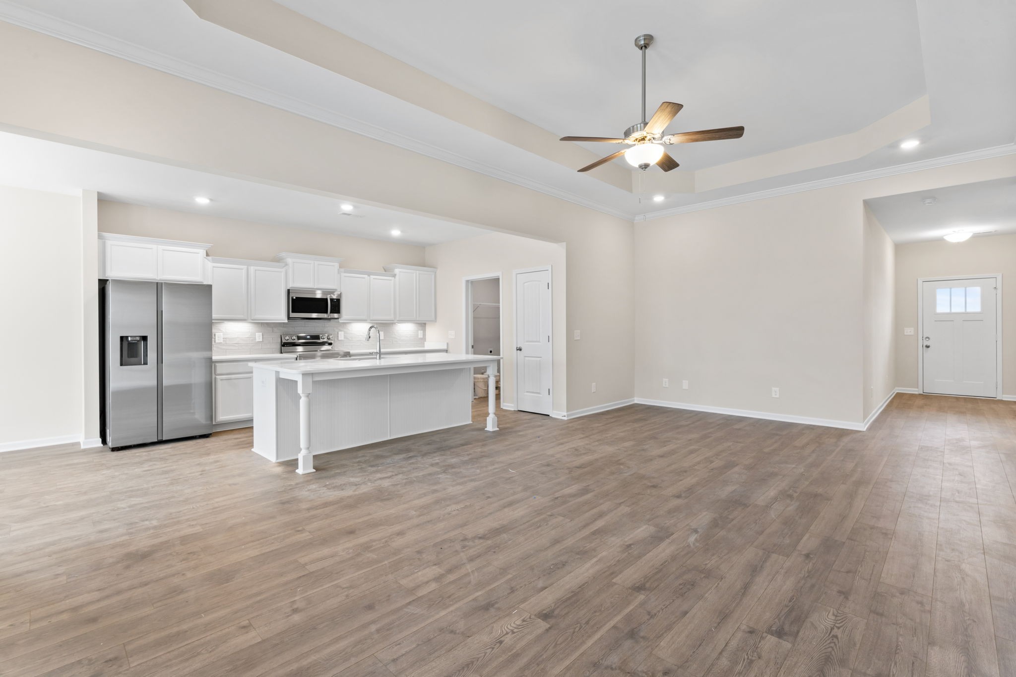 1129 Bluecreek Circle