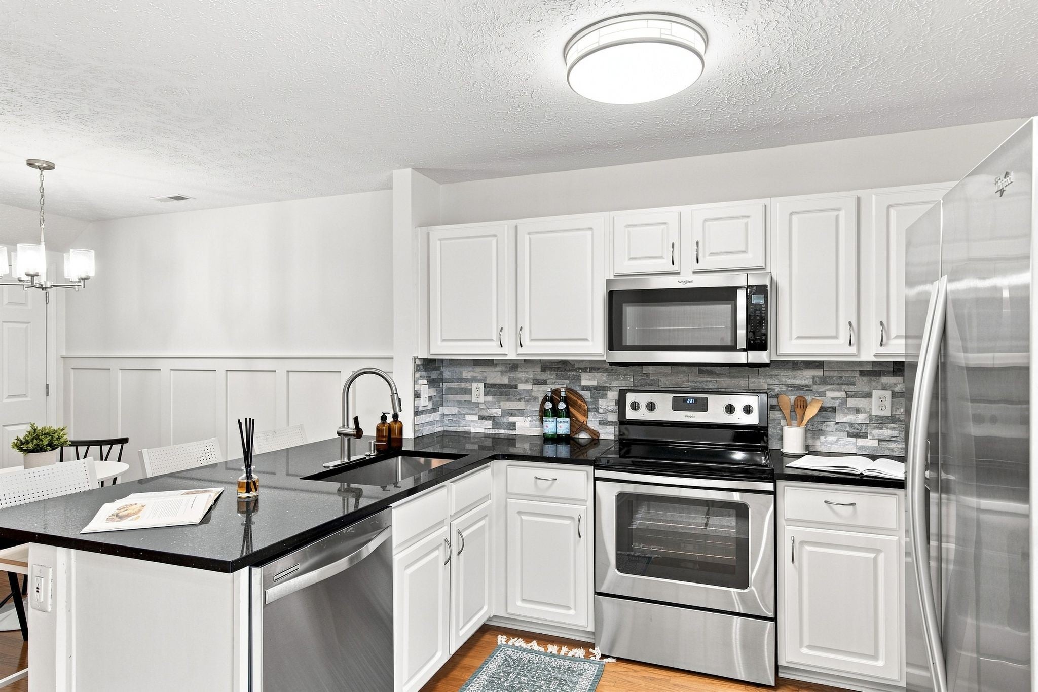 205 Shadow Glen Dr