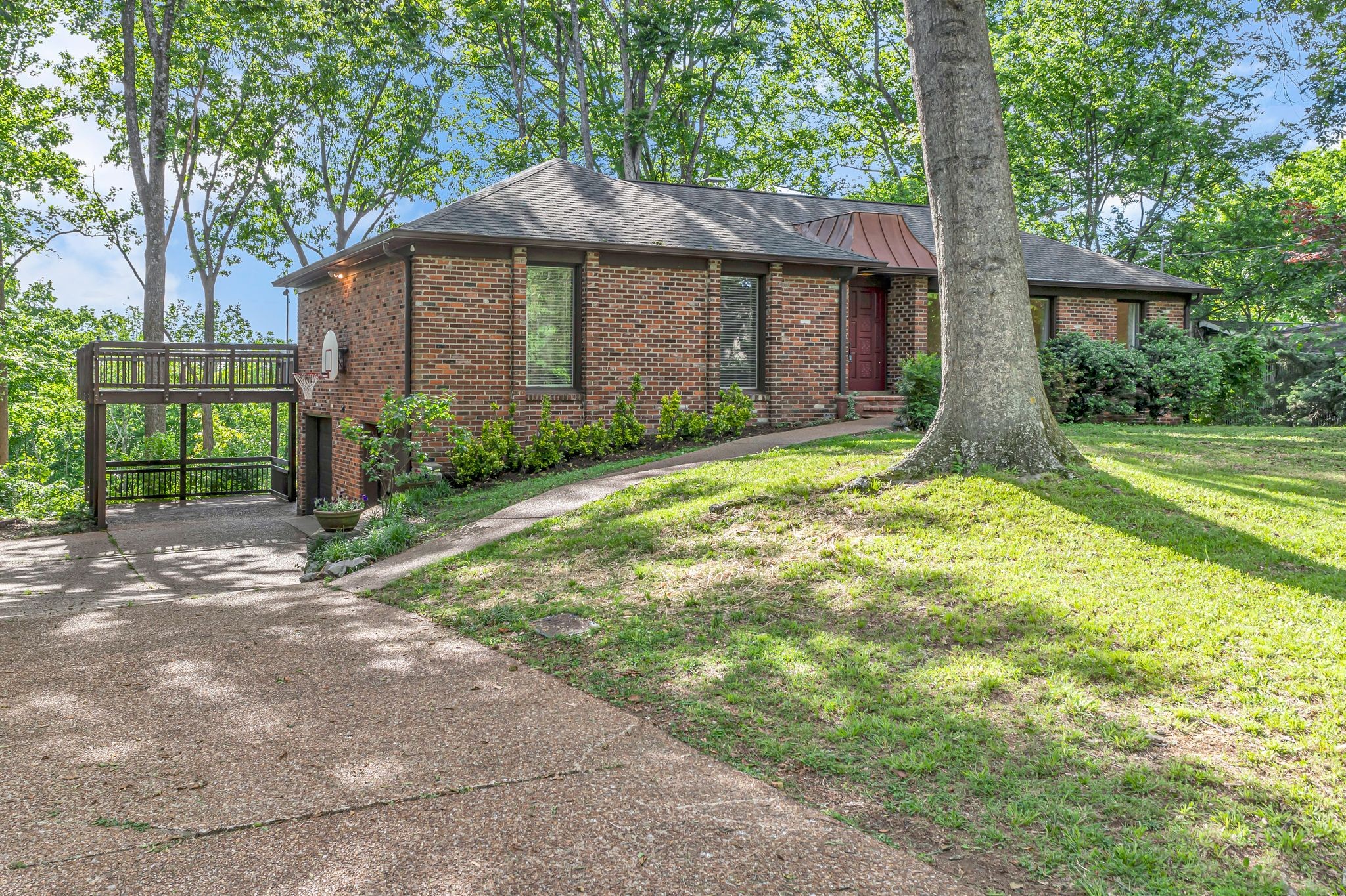 833 Stirrup Dr