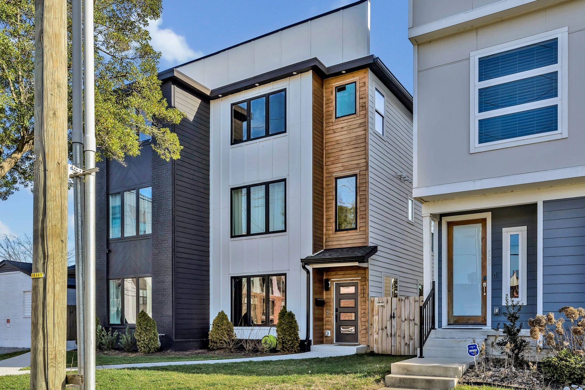 4-bed condo sold in Nashville, TN 37203, 611a 21st Ave N 611a 21st Ave N, Nashville TN 37203 4-bed condo, photo 3 of 56