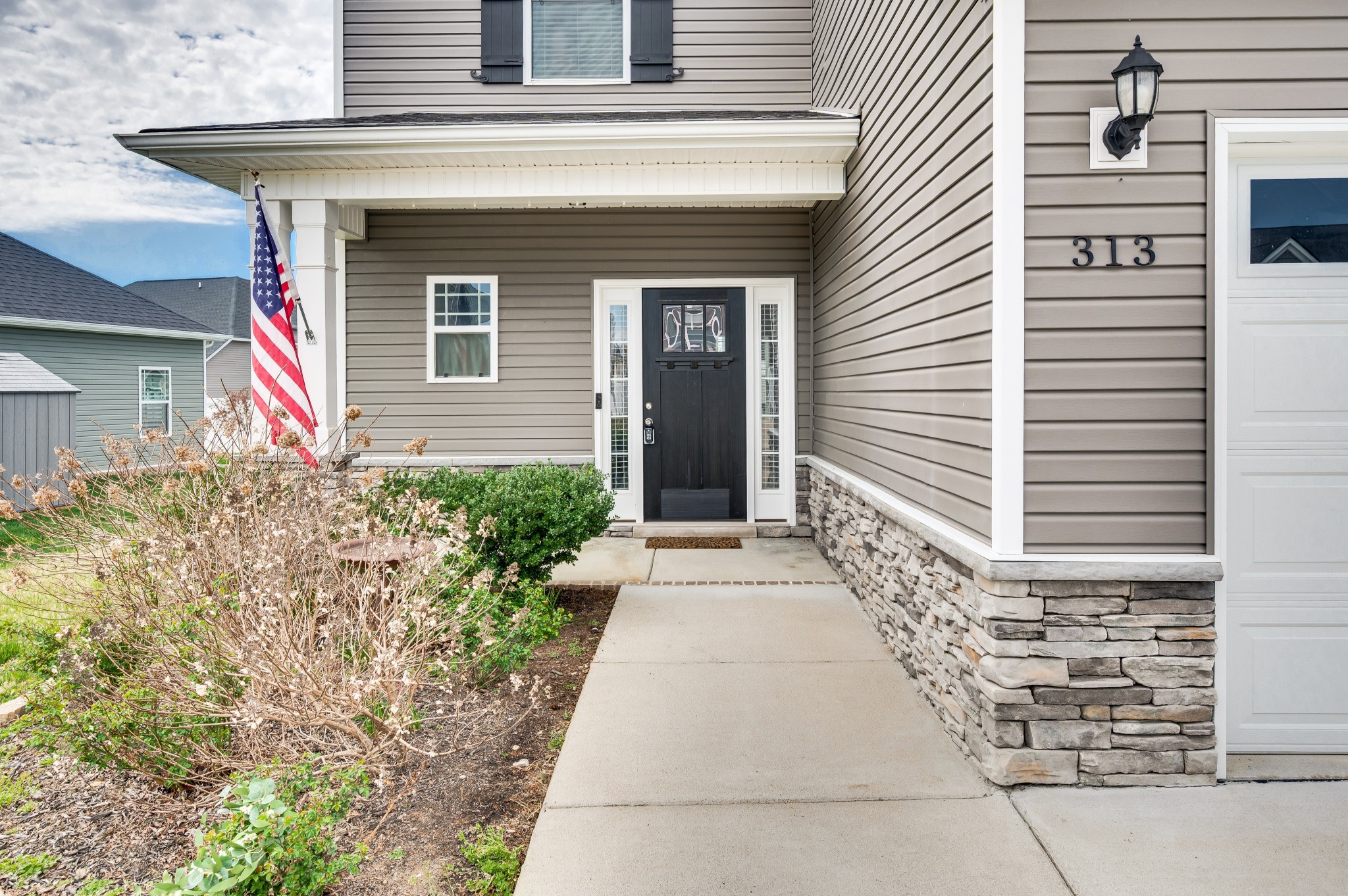 Spring Hill, Tennessee 37174, United States, 3 Bedrooms Bedrooms, ,3 BathroomsBathrooms,Residential,Active,98296