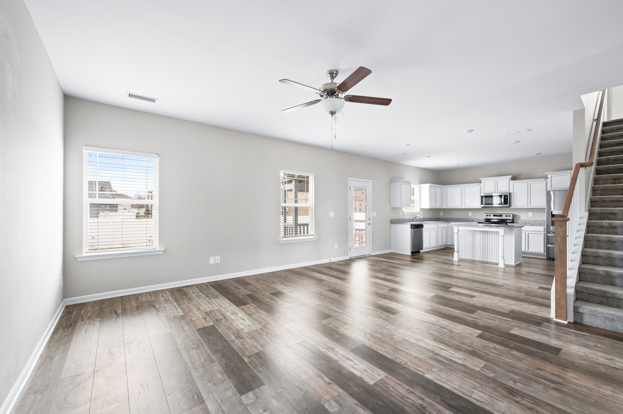 Spring Hill, Tennessee 37174, United States, 3 Bedrooms Bedrooms, ,3 BathroomsBathrooms,Residential,Active,98296