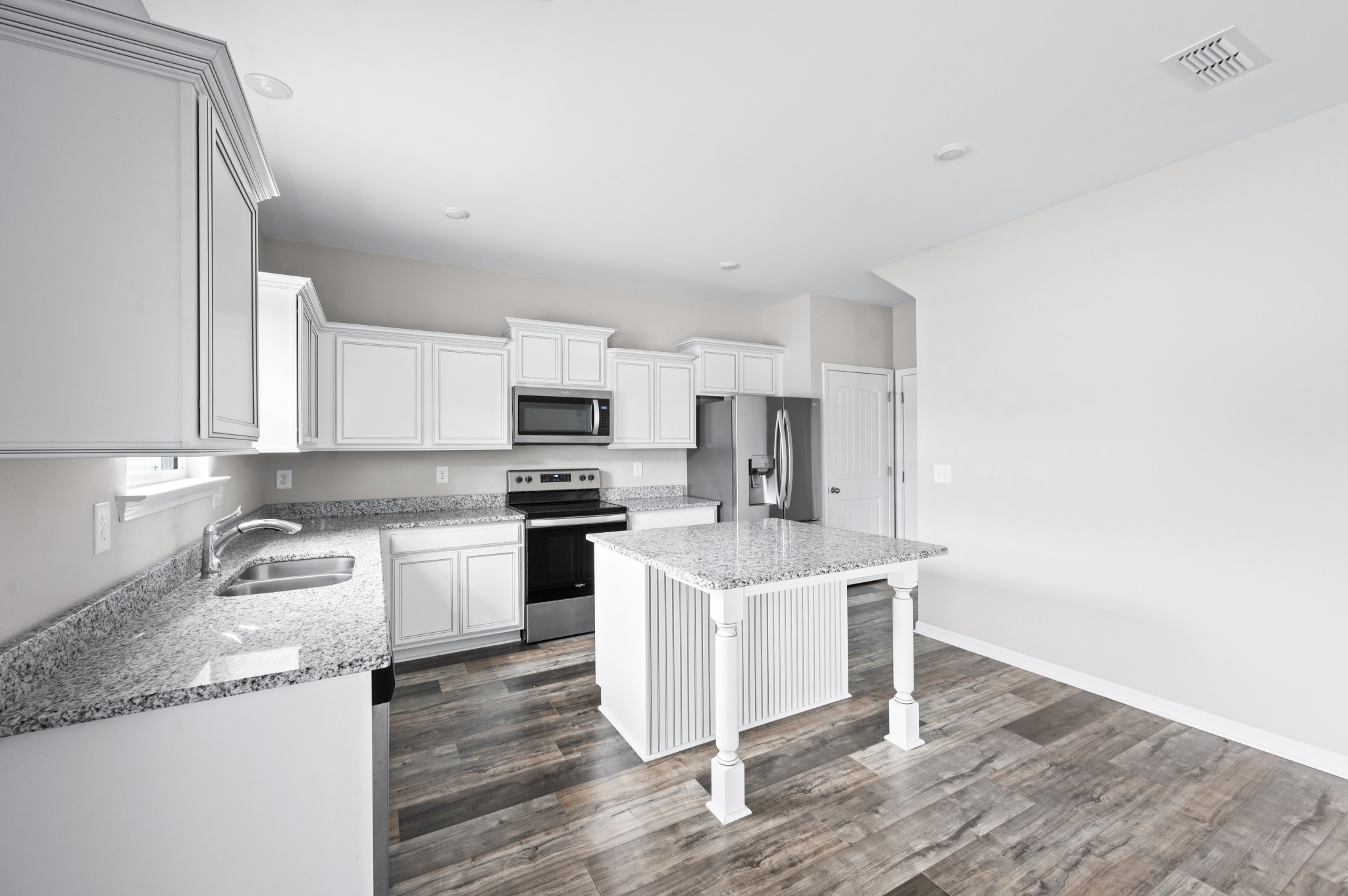 Spring Hill, Tennessee 37174, United States, 3 Bedrooms Bedrooms, ,3 BathroomsBathrooms,Residential,Active,98296