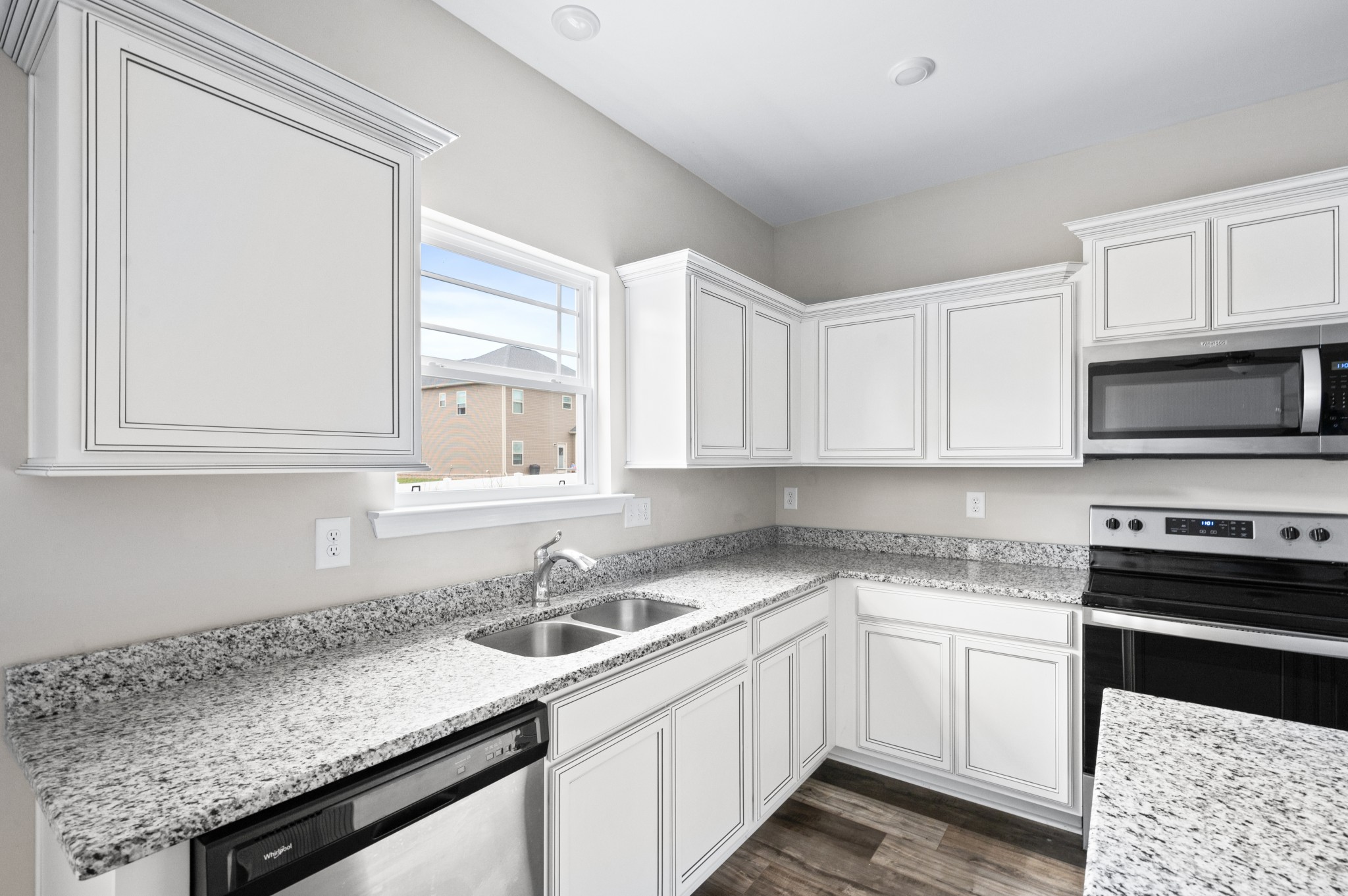 Spring Hill, Tennessee 37174, United States, 3 Bedrooms Bedrooms, ,3 BathroomsBathrooms,Residential,Active,98296