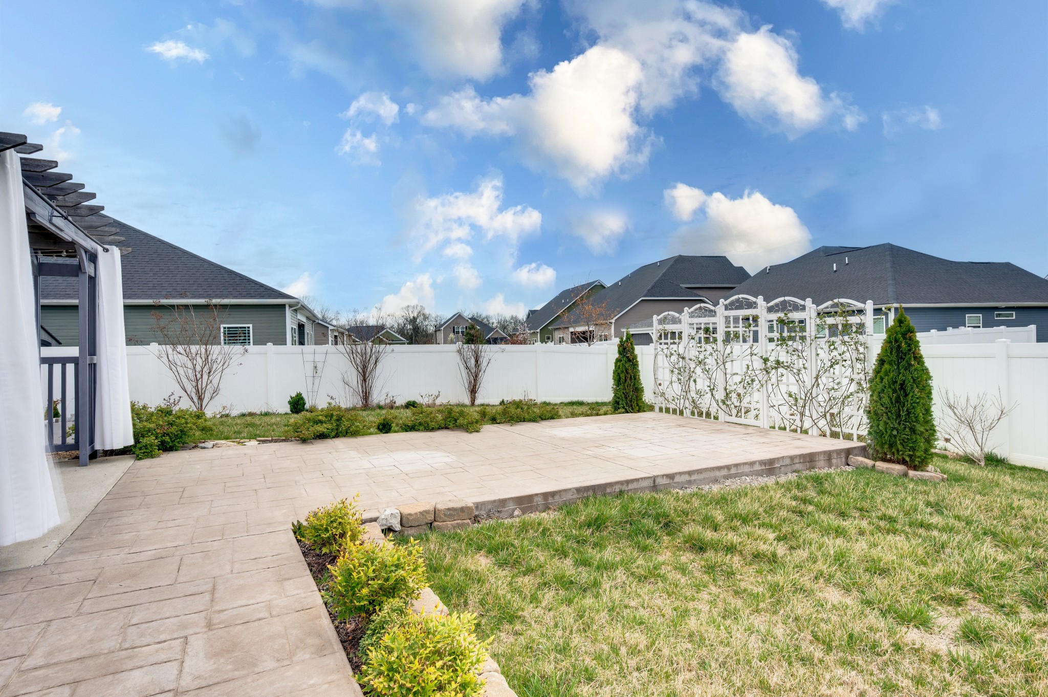 Spring Hill, Tennessee 37174, United States, 3 Bedrooms Bedrooms, ,3 BathroomsBathrooms,Residential,Active,98296