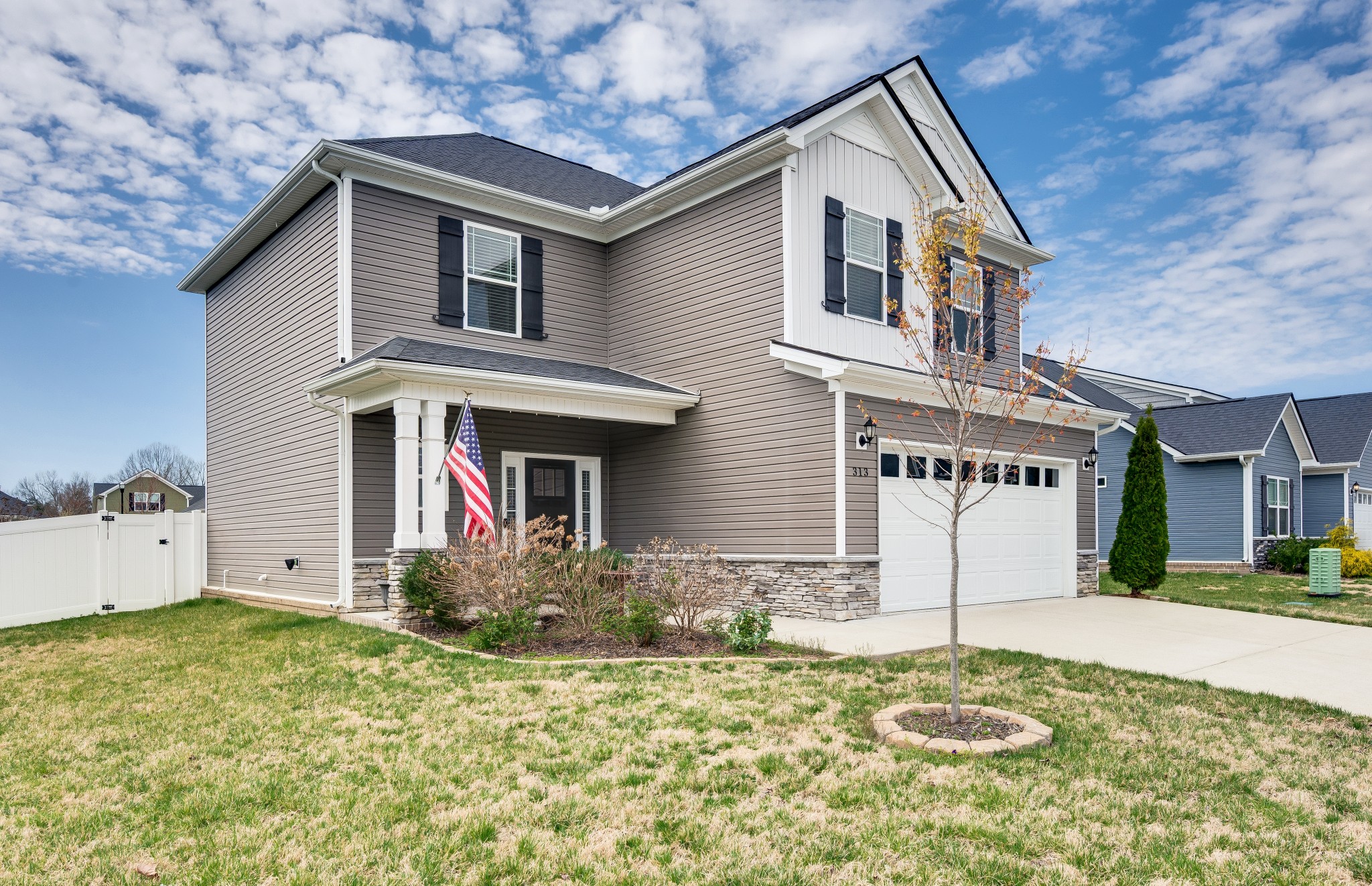 Spring Hill, Tennessee 37174, United States, 3 Bedrooms Bedrooms, ,3 BathroomsBathrooms,Residential,Active,98296